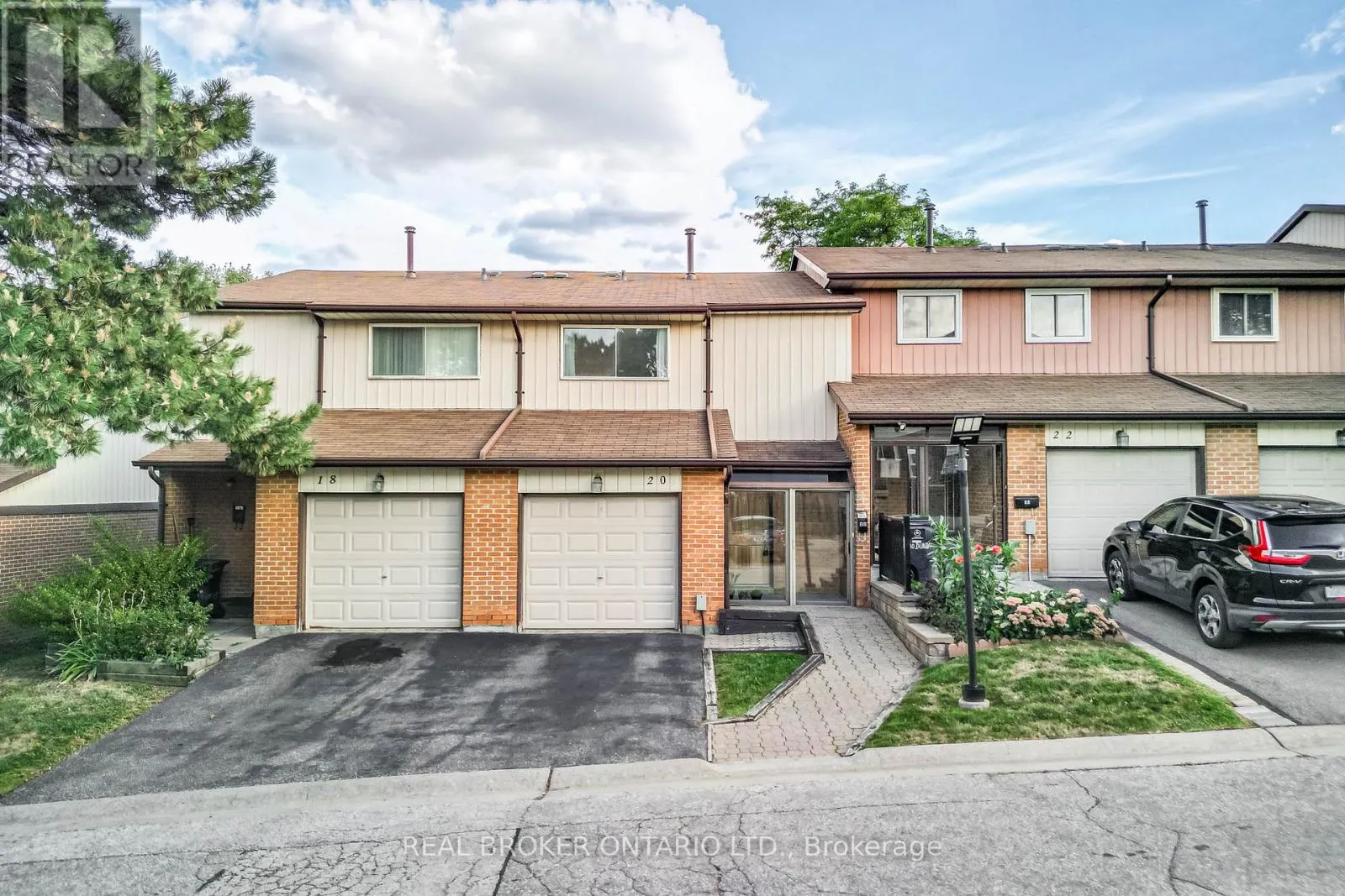 20 - 30 DUNDALK DRIVE