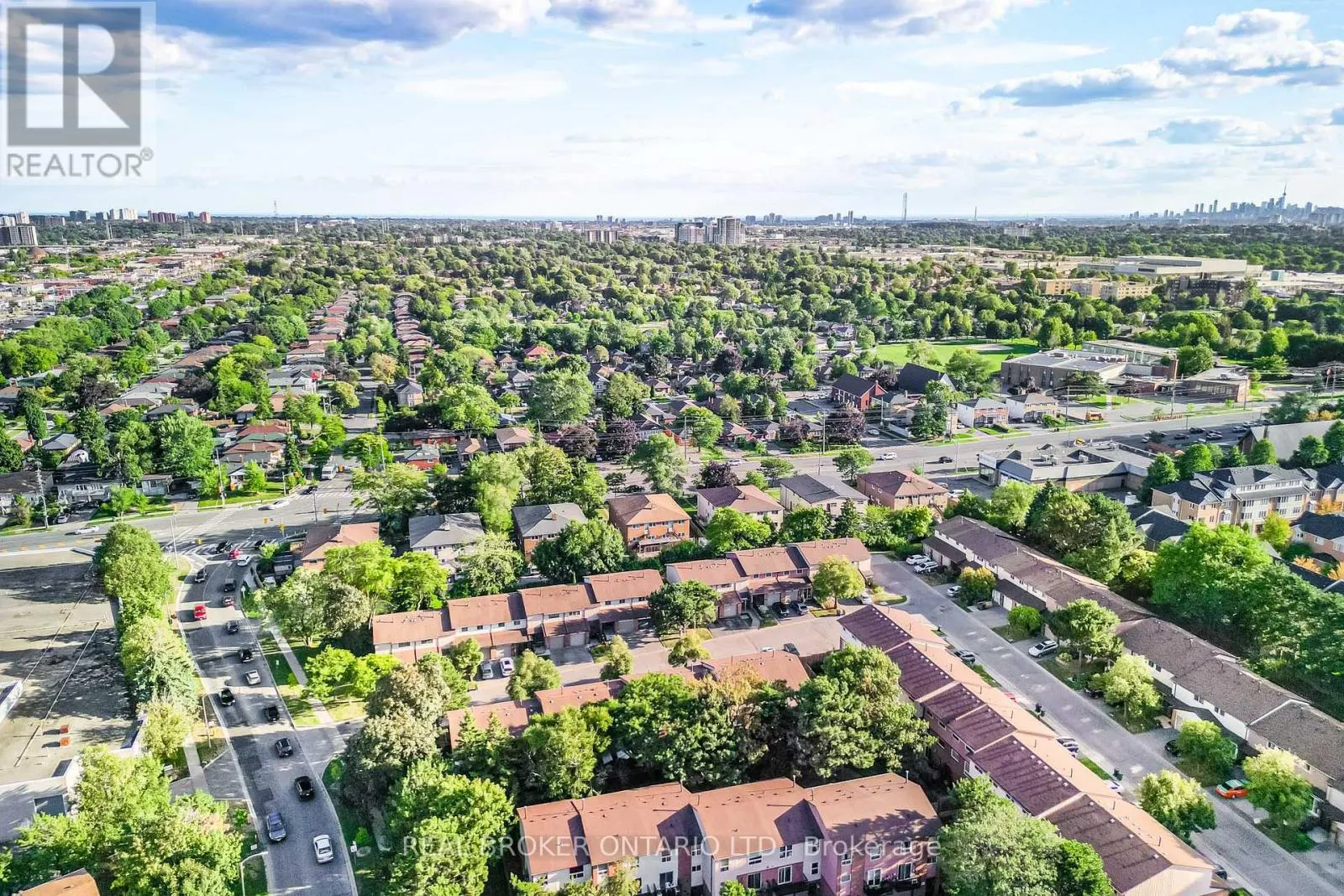 20 - 30 DUNDALK DRIVE