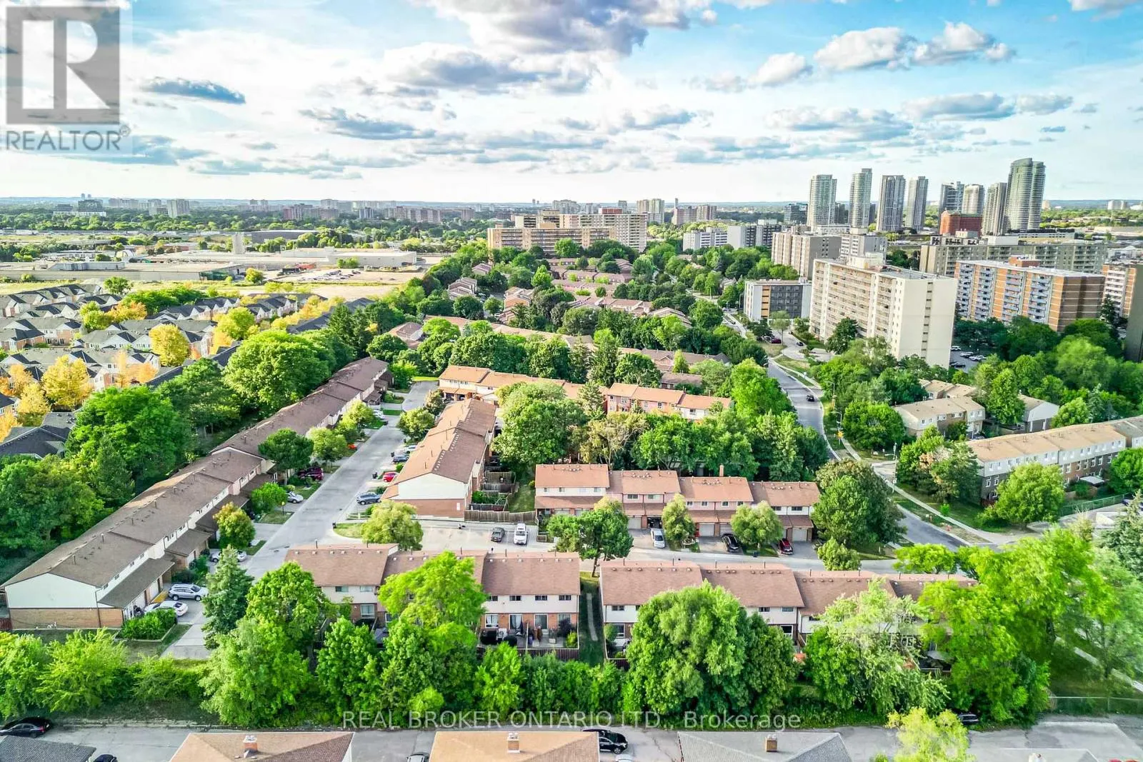 20 - 30 DUNDALK DRIVE