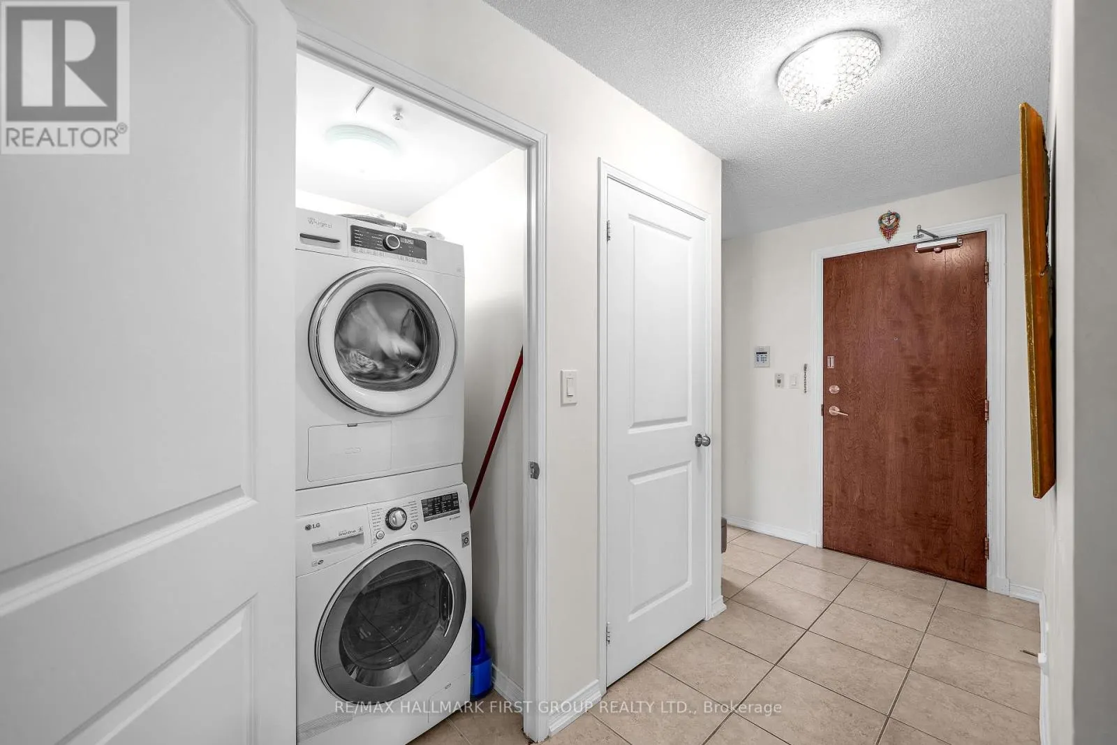 15A - 6 ROSEBANK DRIVE