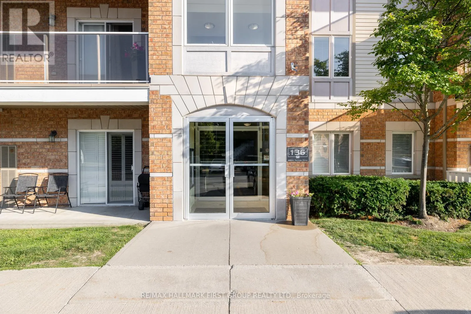 309 - 136 ASPEN SPRINGS DRIVE