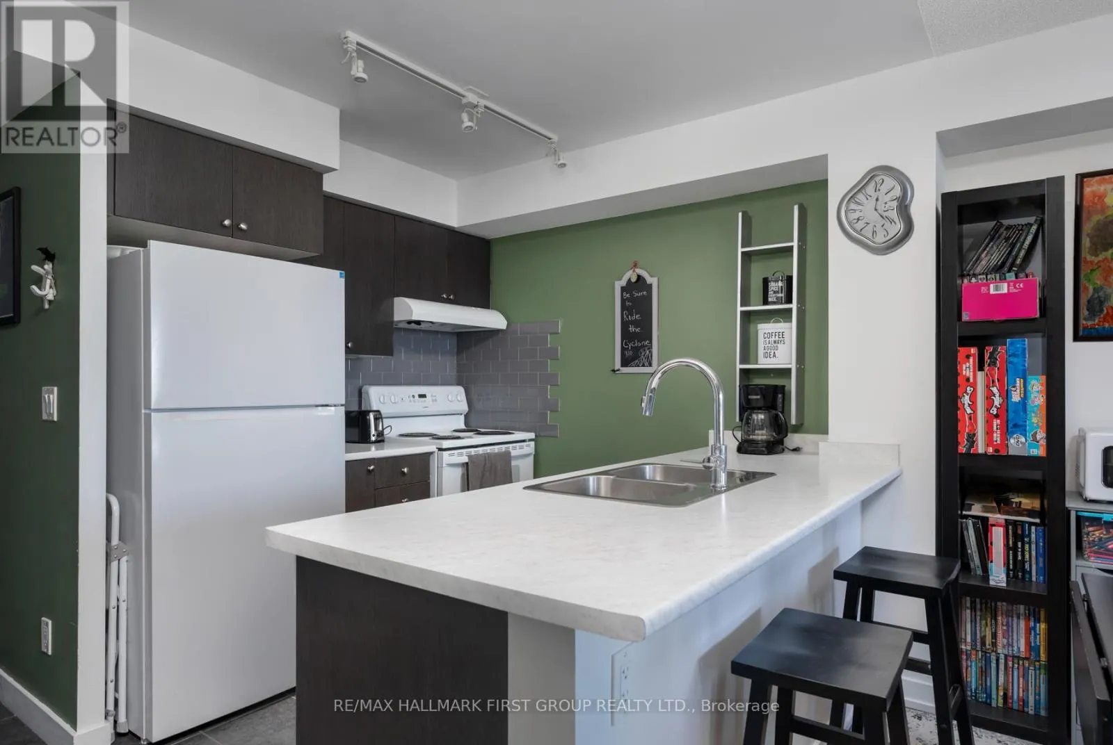 613 - 8 TRENT AVENUE, #613