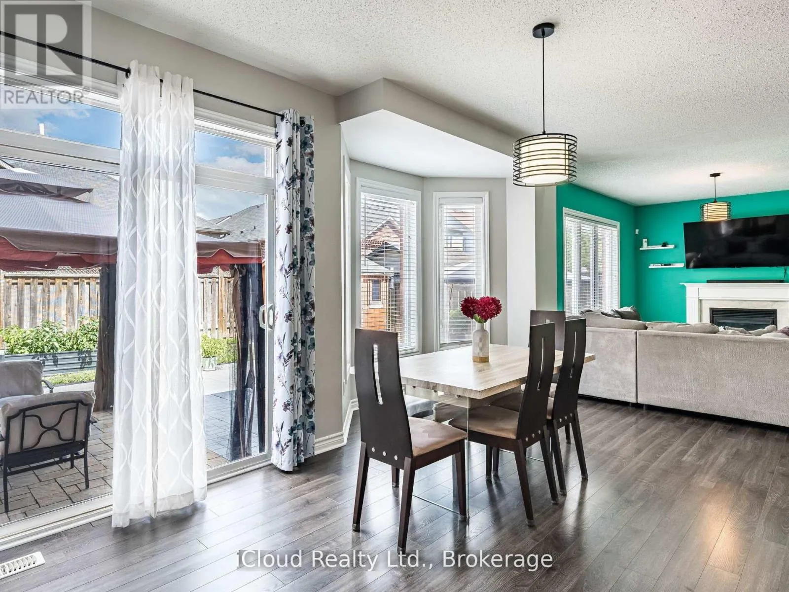 634 OXBOW CRESCENT
