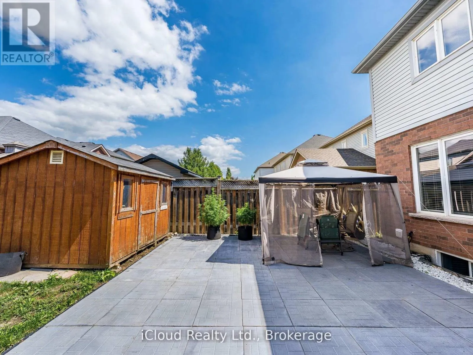 634 OXBOW CRESCENT