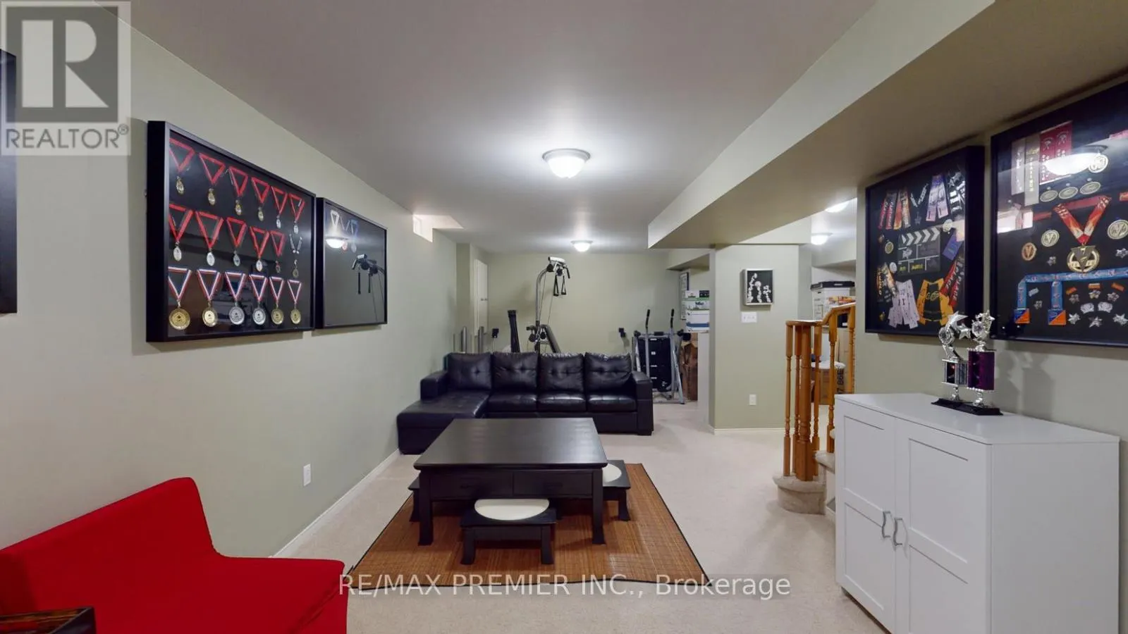 2307 PILGRIM SQUARE