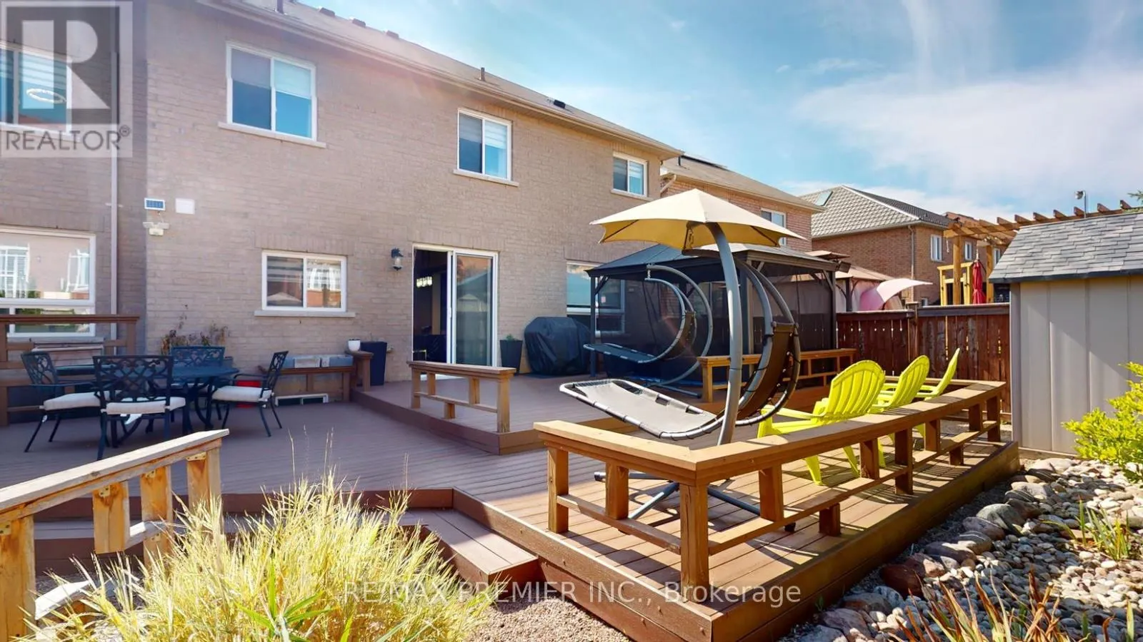 2307 PILGRIM SQUARE