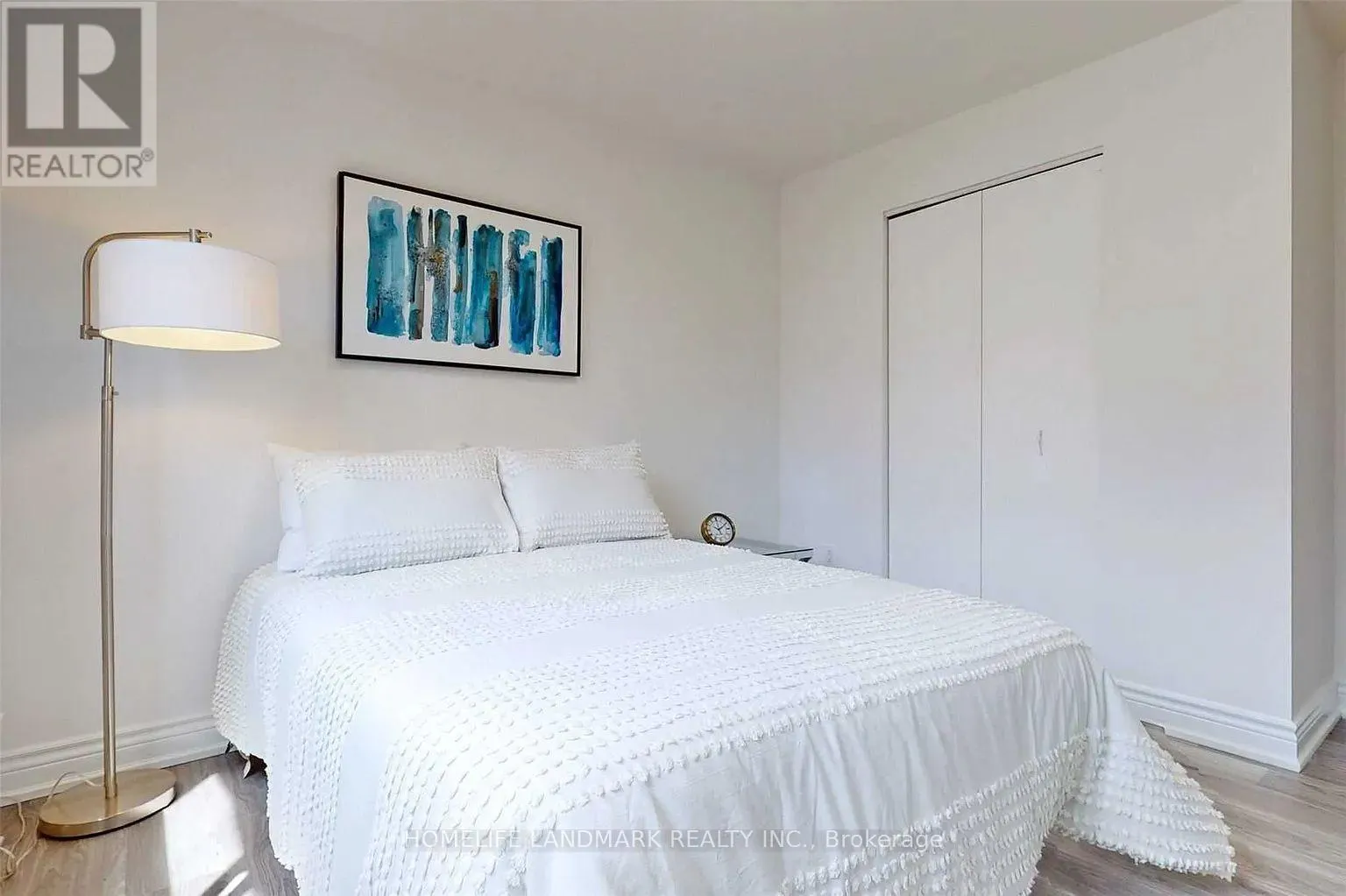 314 SPRUCEWOOD COURT