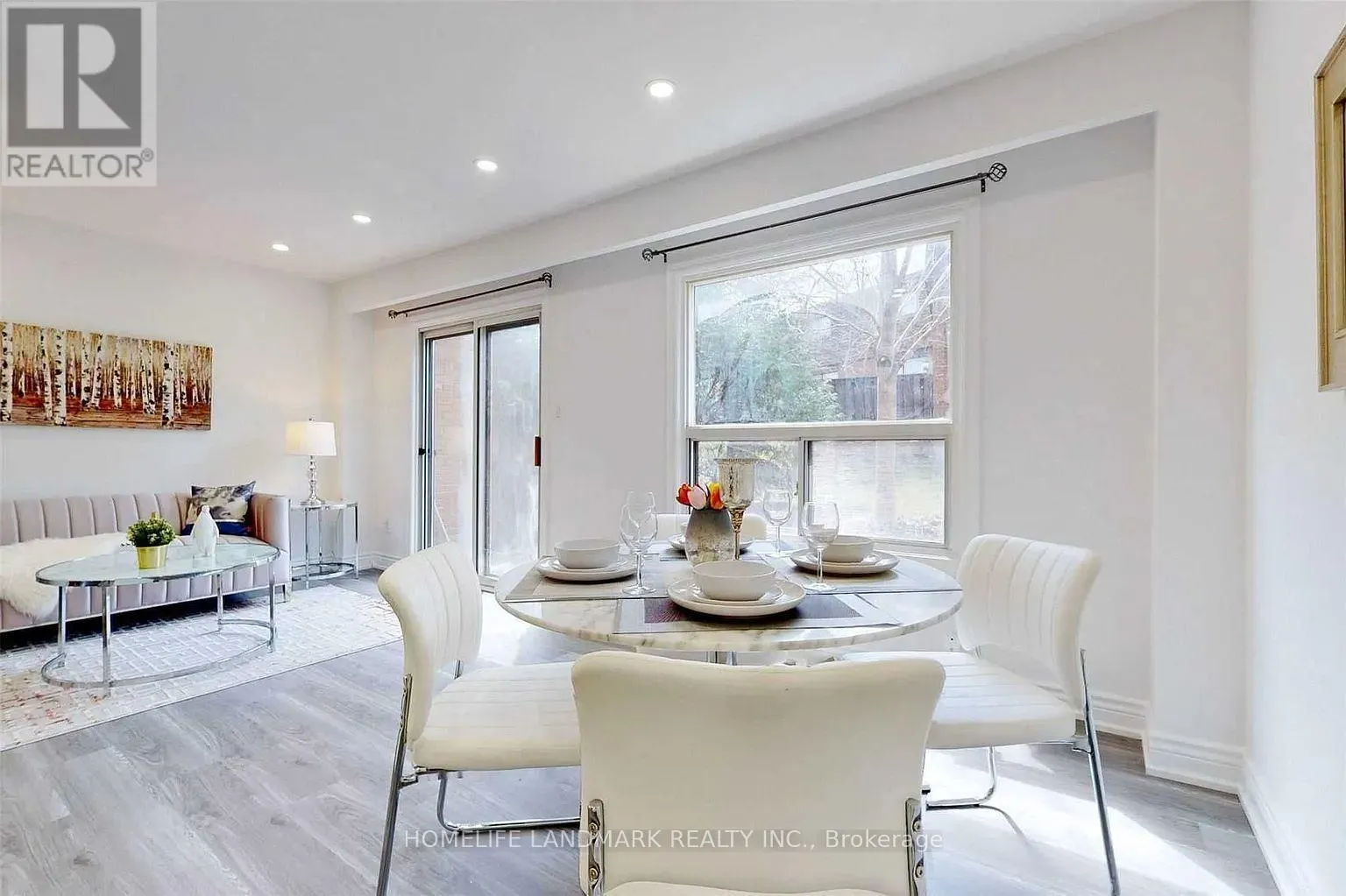 314 SPRUCEWOOD COURT