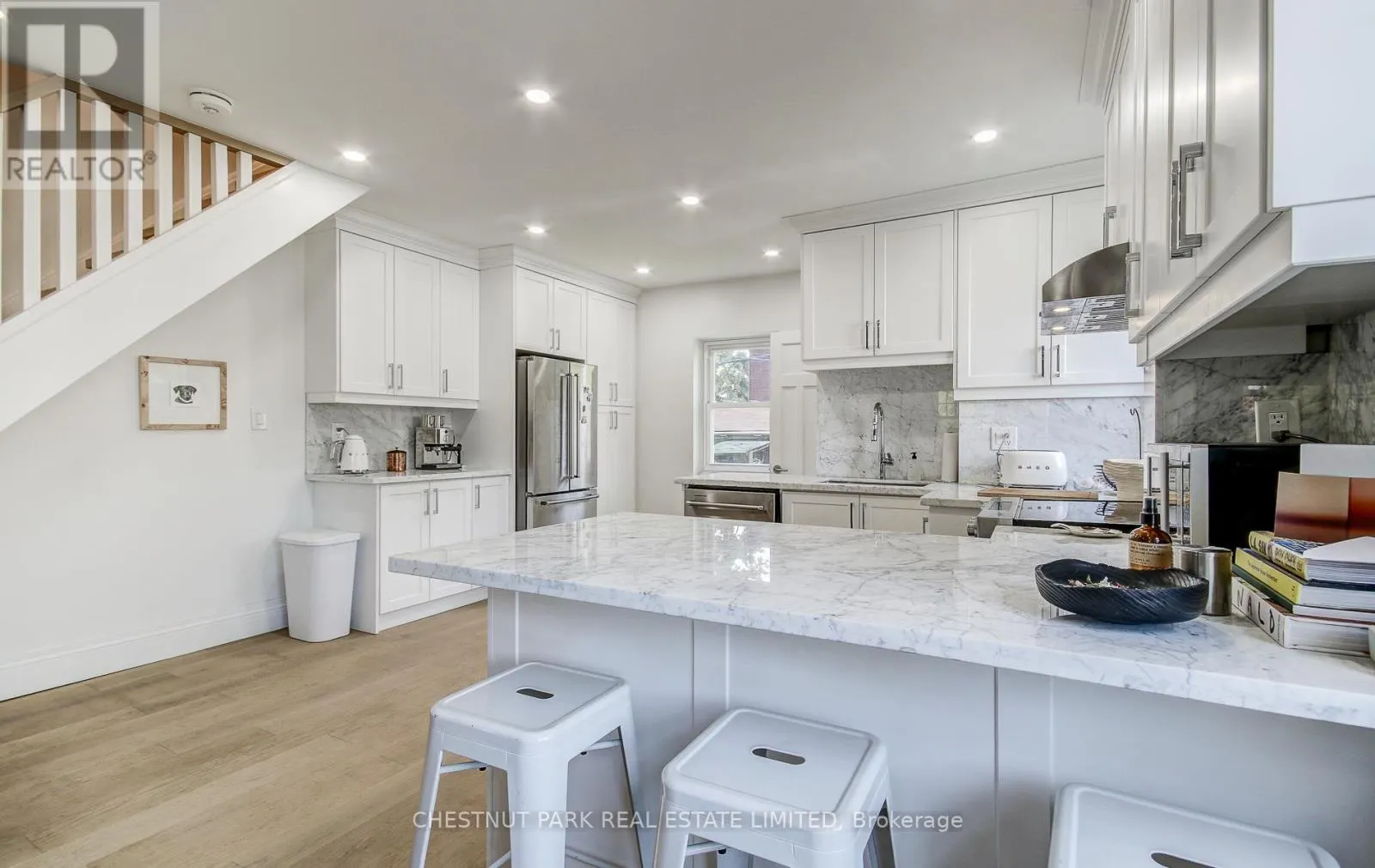 136 DONLANDS AVENUE