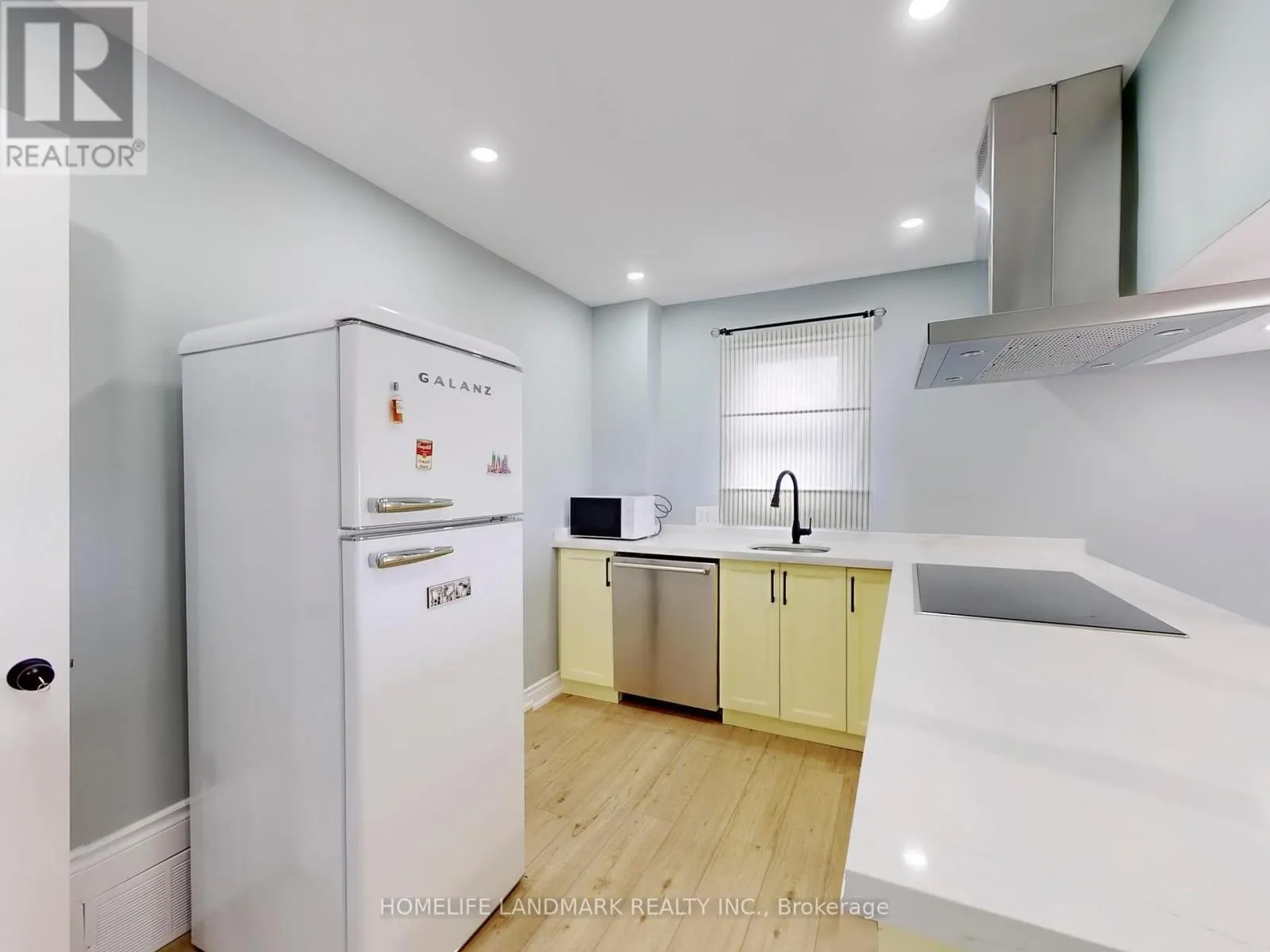 24 KEWBEACH AVENUE