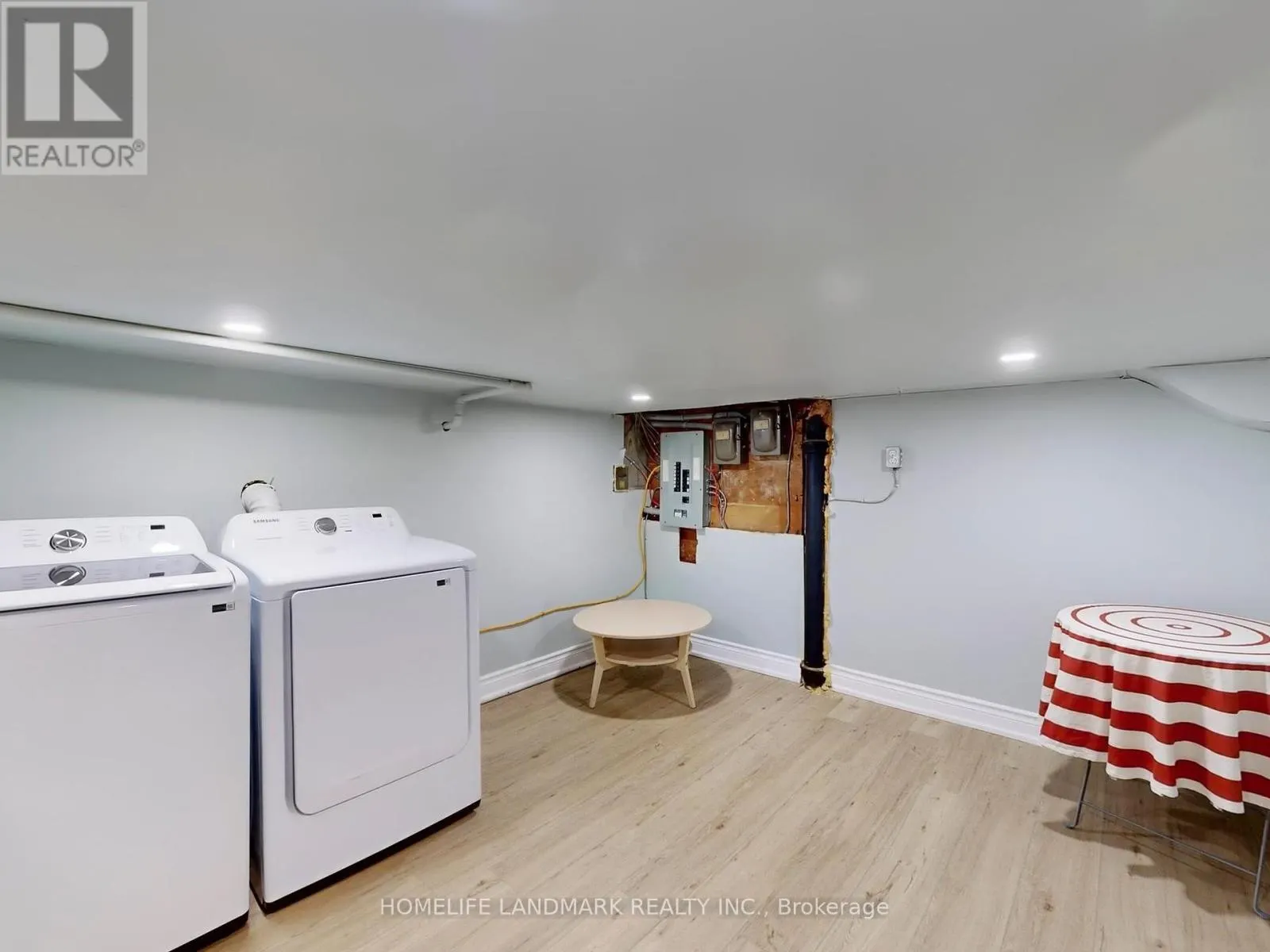 24 KEWBEACH AVENUE