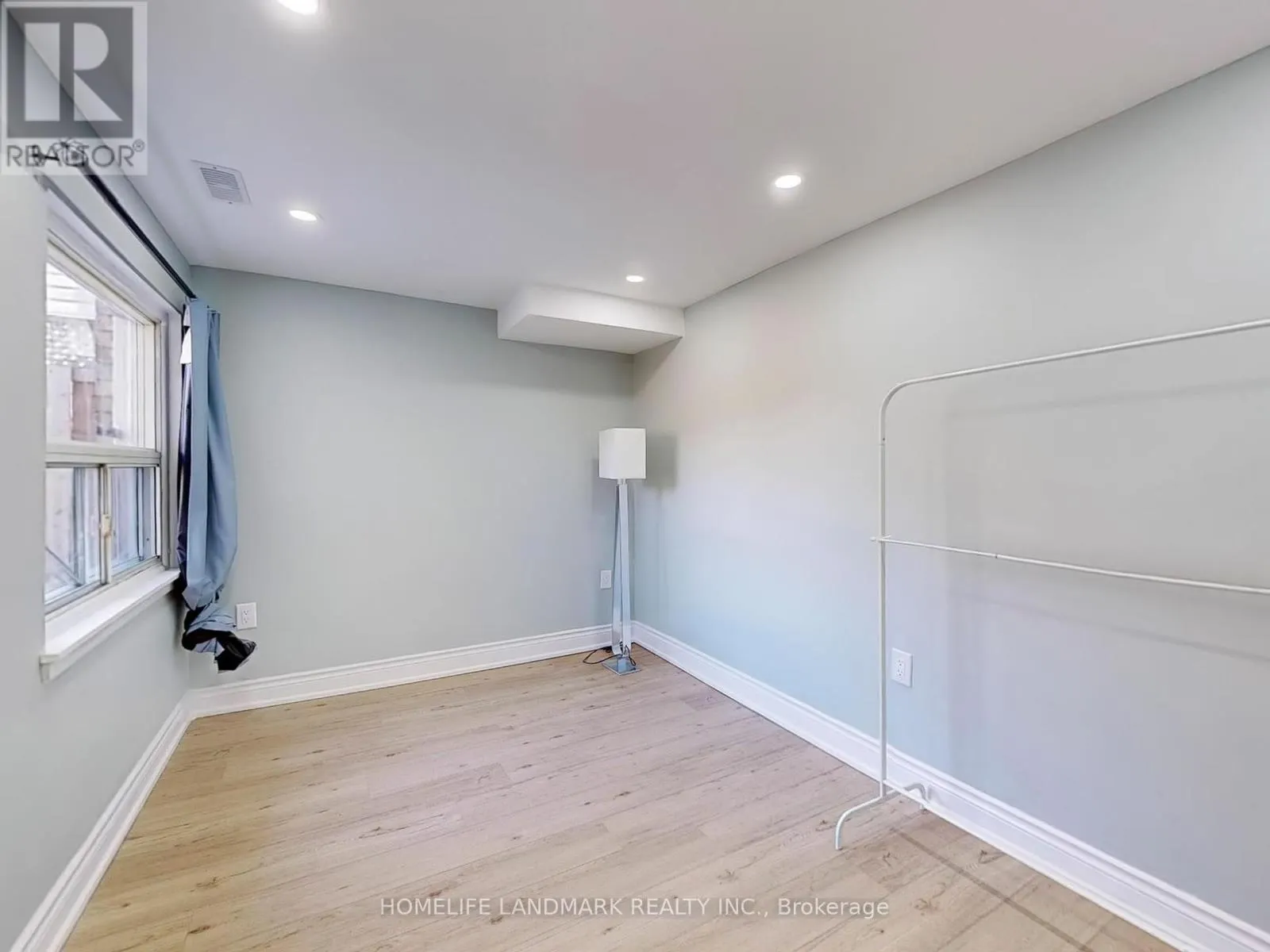 24 KEWBEACH AVENUE