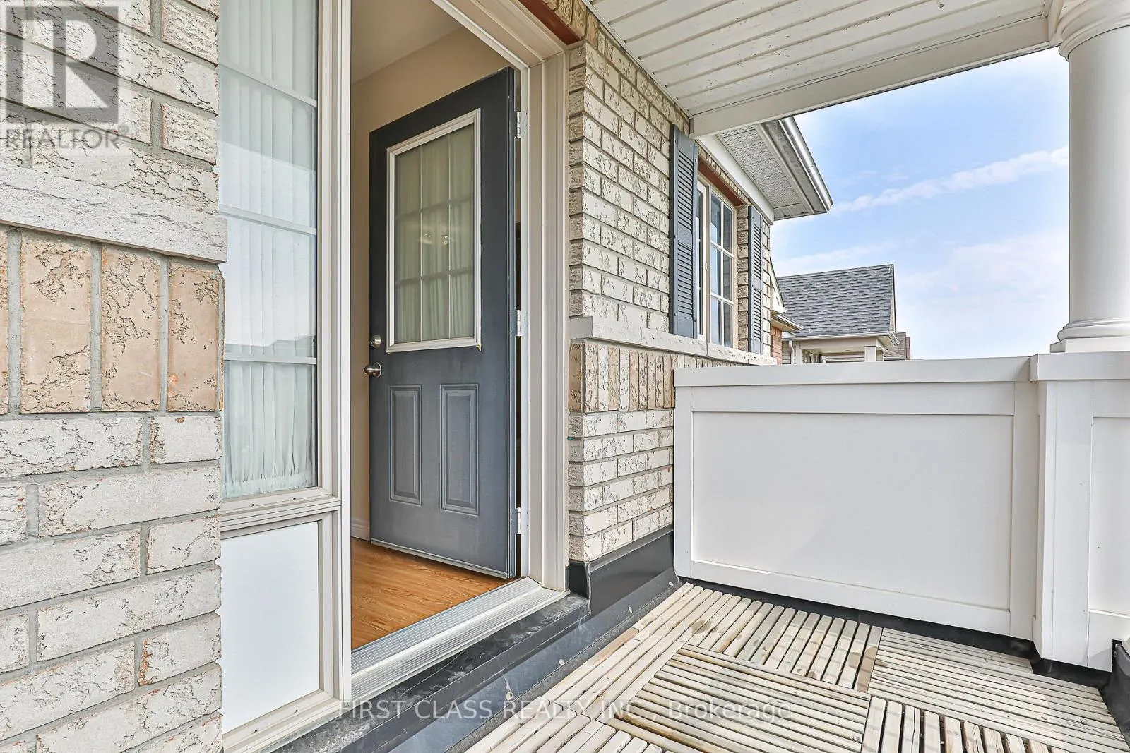 35 KIRKLAND PLACE