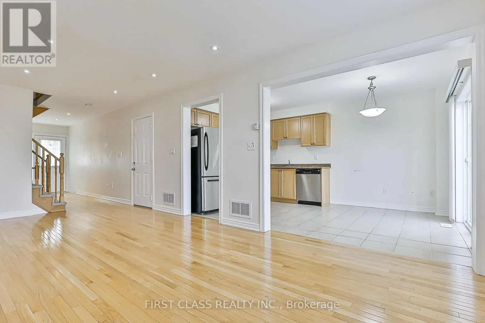 35 KIRKLAND PLACE