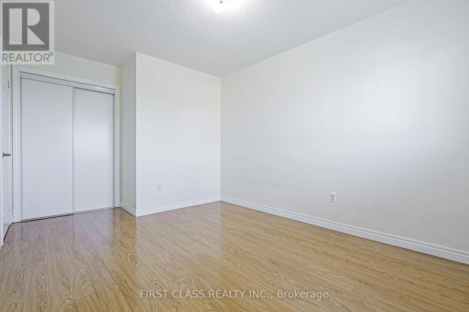 35 KIRKLAND PLACE