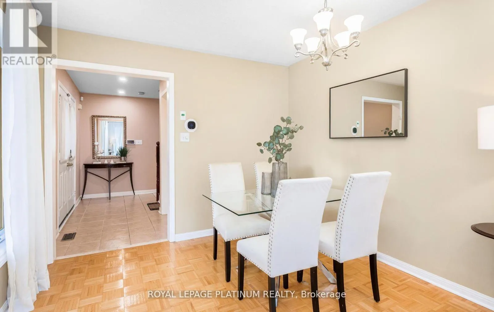 4 SKIPPERHILL CRESCENT