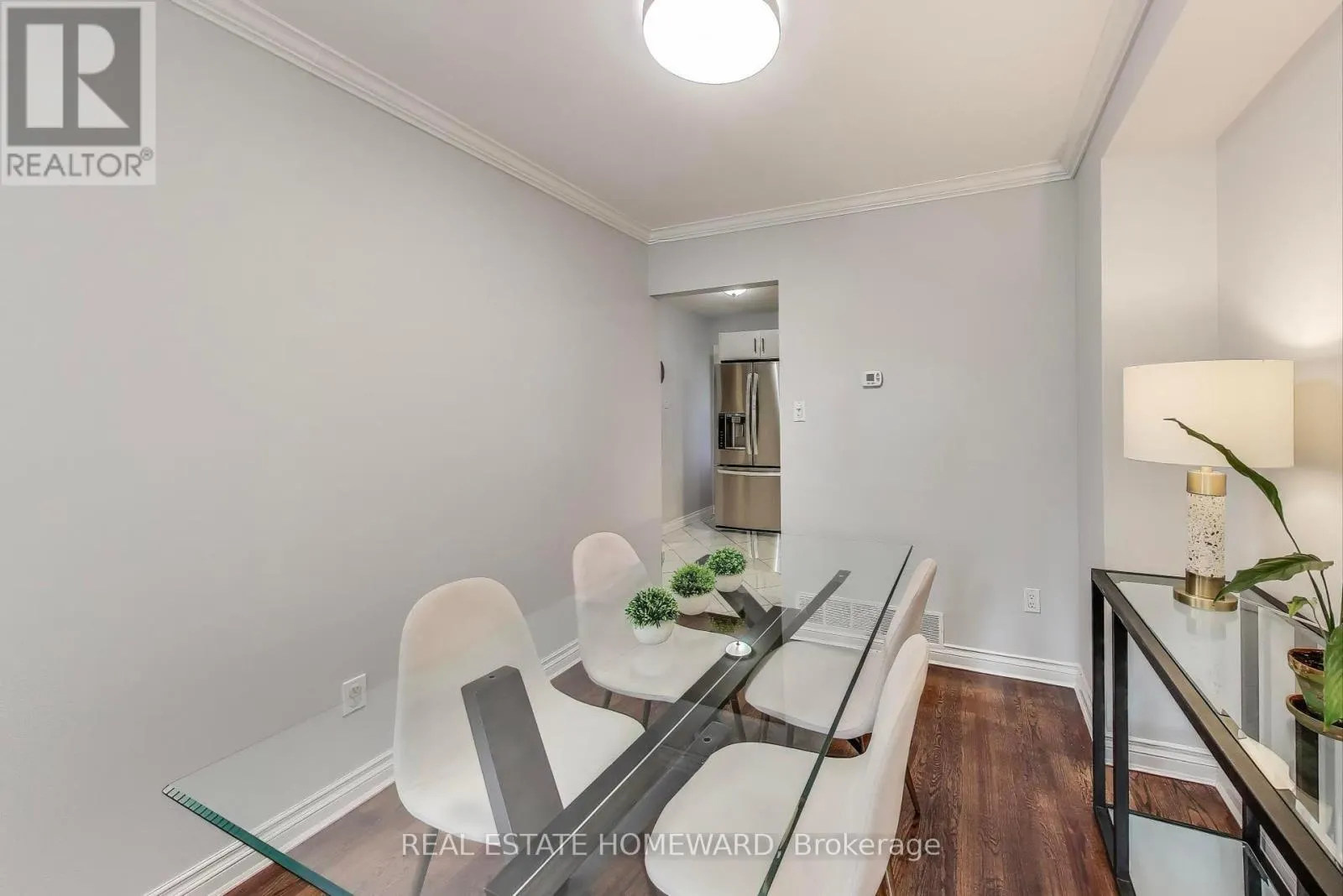 9 - 25 WHITECAP BOULEVARD