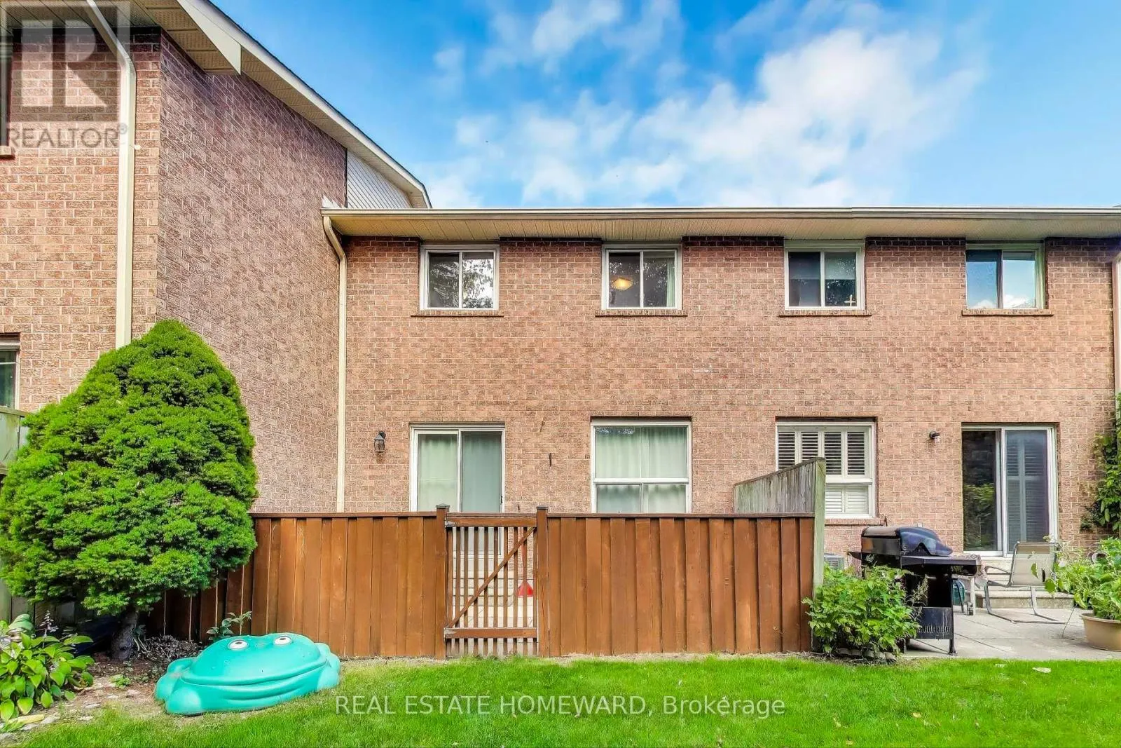 9 - 25 WHITECAP BOULEVARD