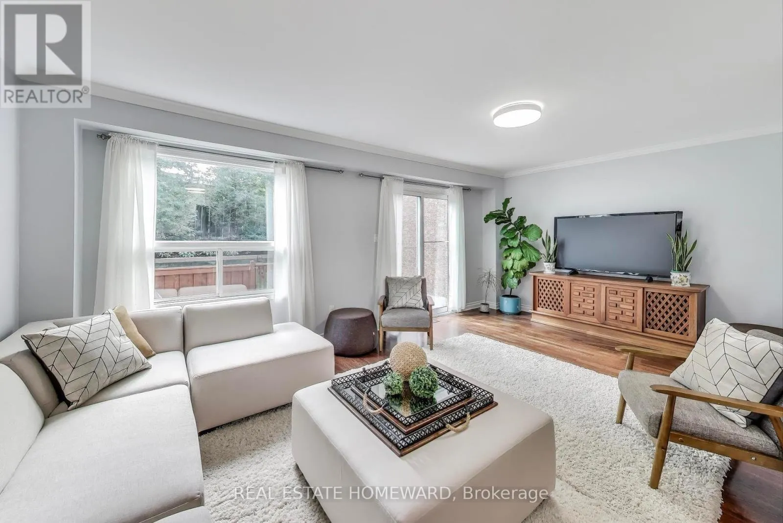 9 - 25 WHITECAP BOULEVARD