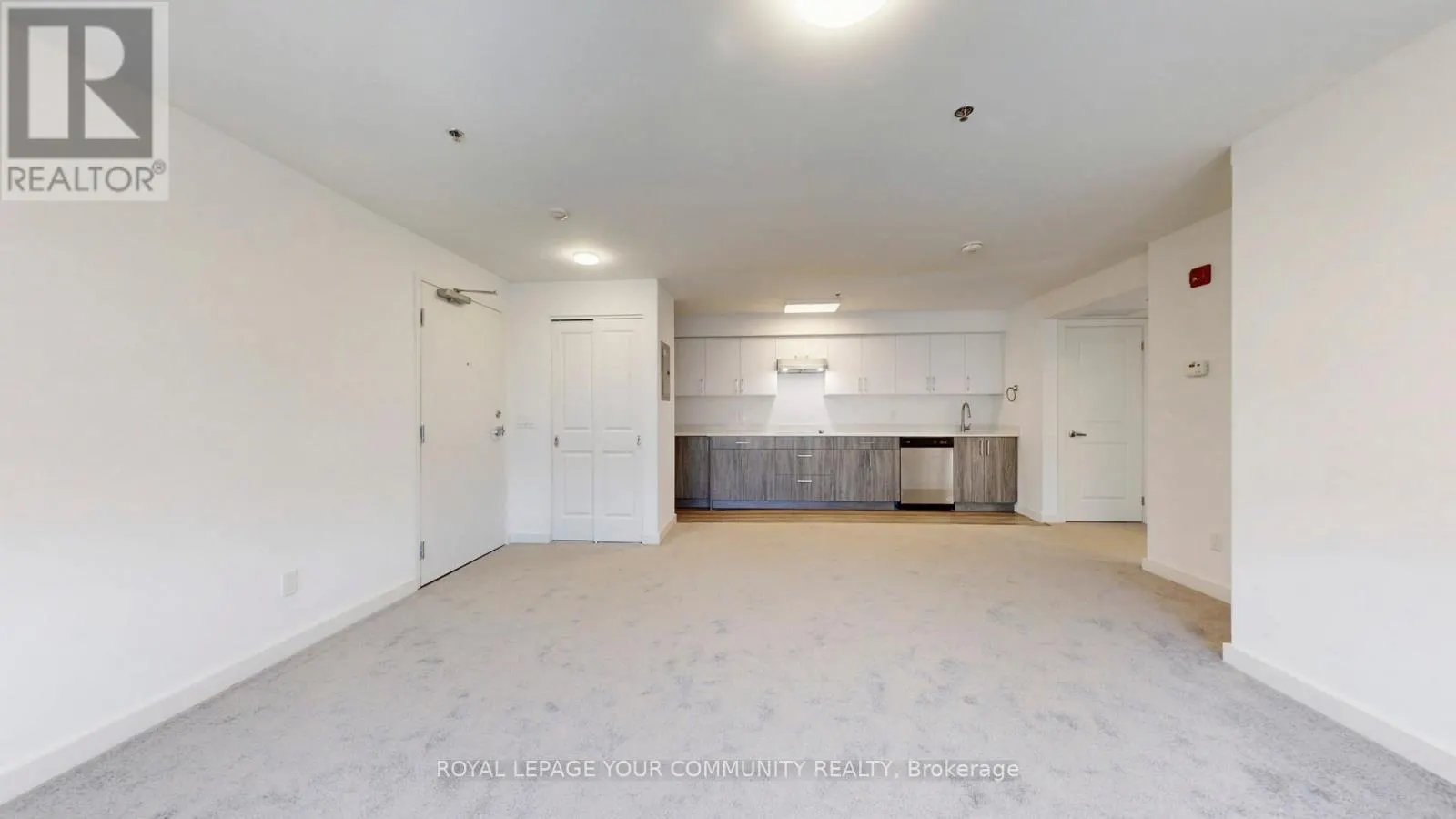 301 - 45 CONNAUGHT AVENUE