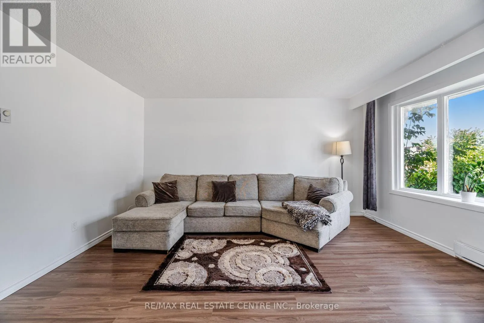 244 KINMOUNT CRESCENT