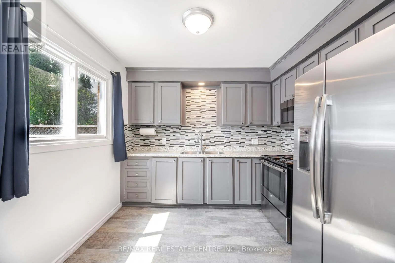 244 KINMOUNT CRESCENT