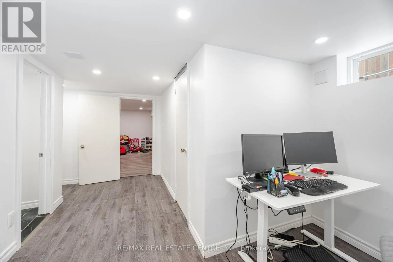 244 KINMOUNT CRESCENT