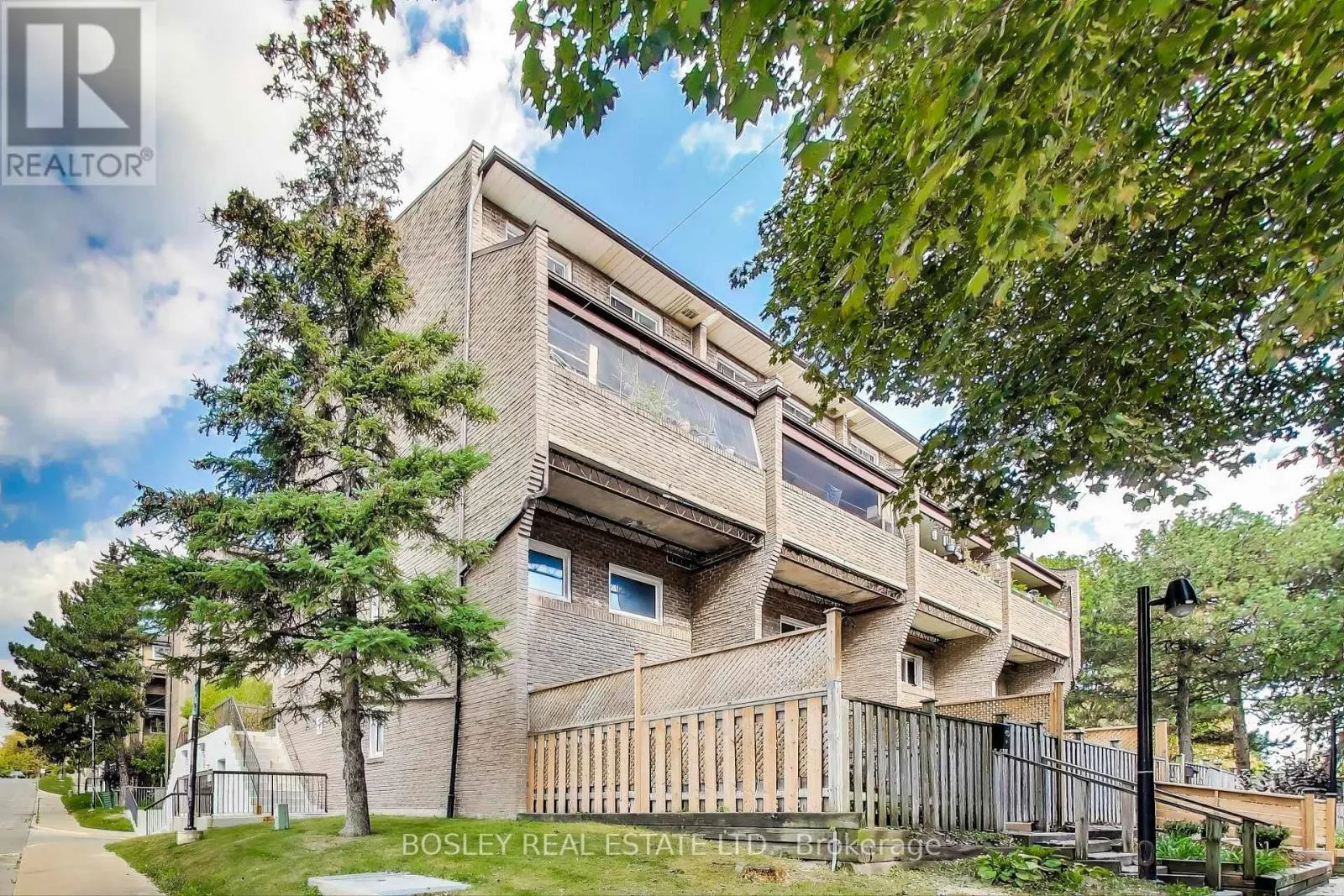 21 - 91 MUIR DRIVE