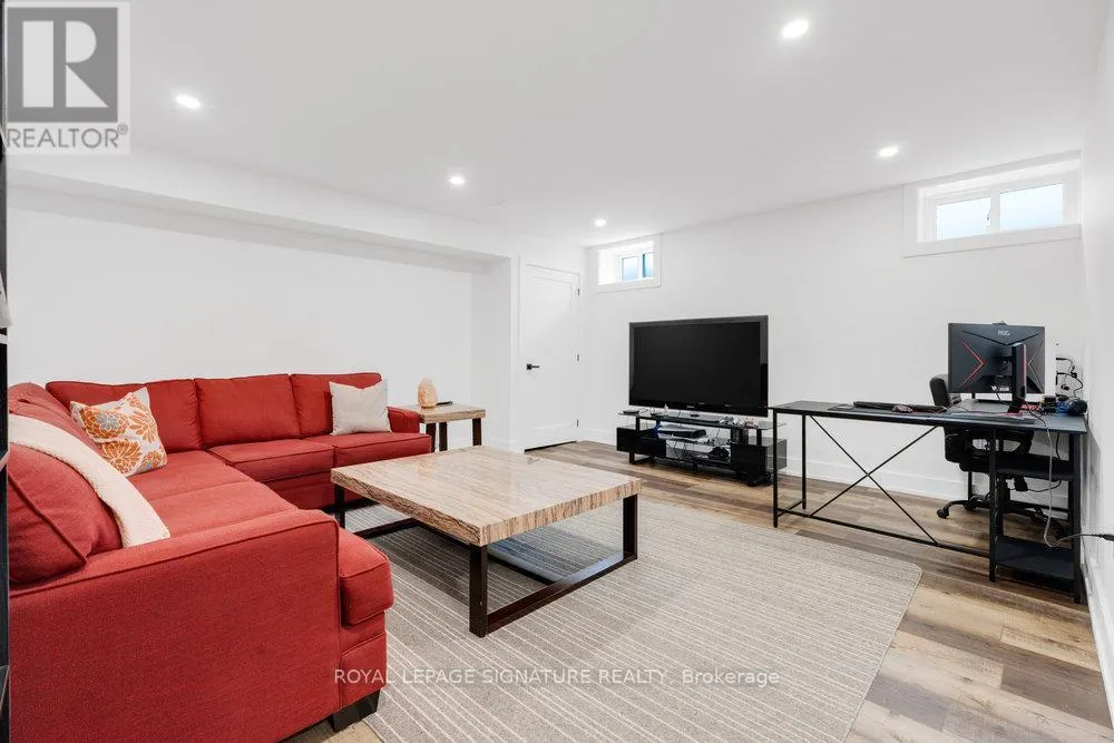 4 BERTHA AVENUE