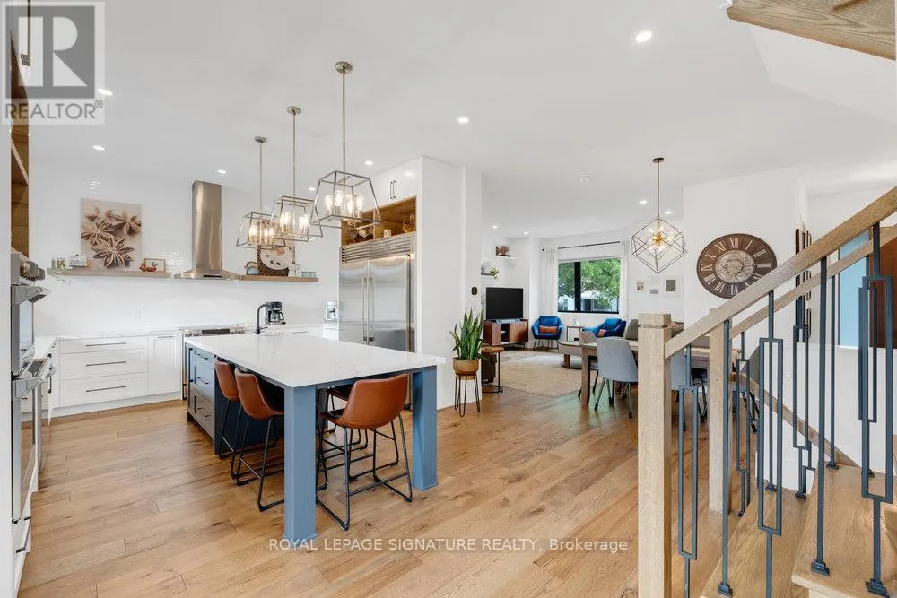 4 BERTHA AVENUE