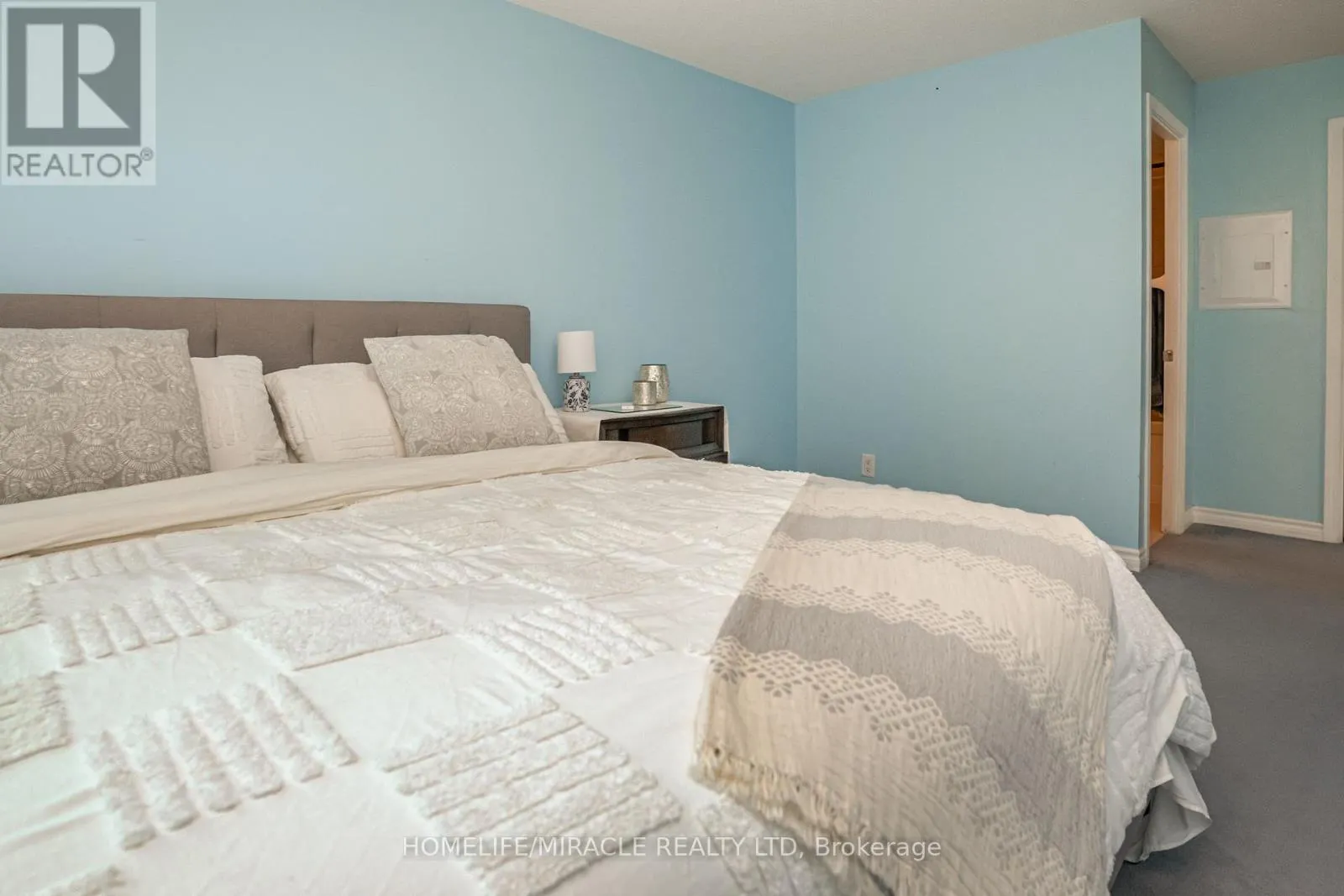 309 - 88 GRANGEWAY AVENUE