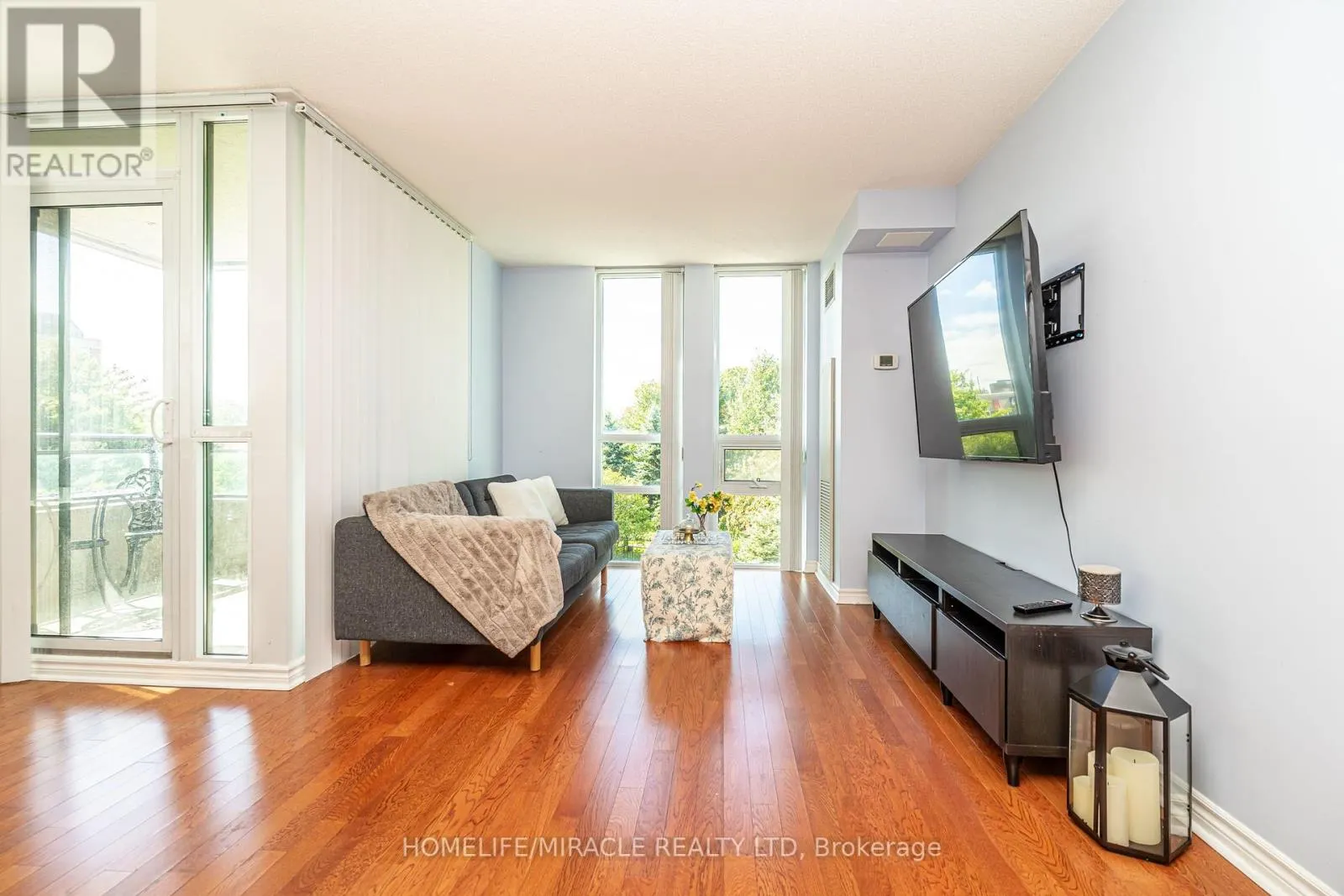 309 - 88 GRANGEWAY AVENUE