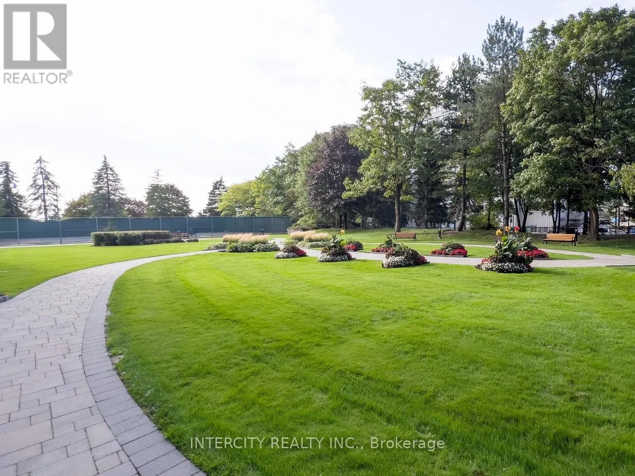 2102 - 2350 BRIDLETOWNE CIRCLE