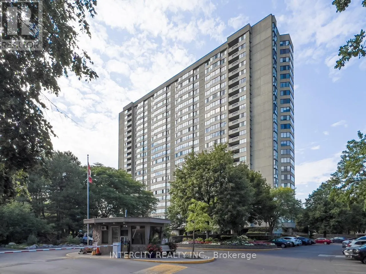 2102 - 2350 BRIDLETOWNE CIRCLE
