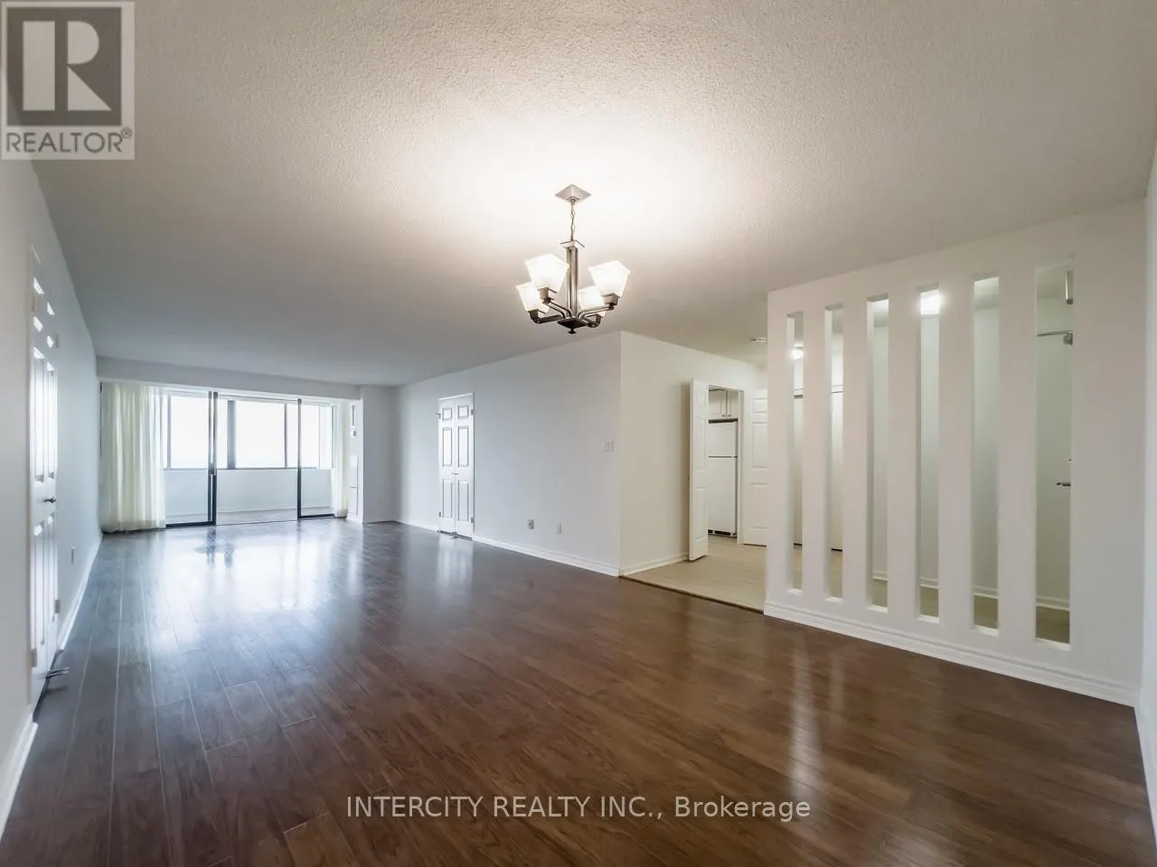 2102 - 2350 BRIDLETOWNE CIRCLE