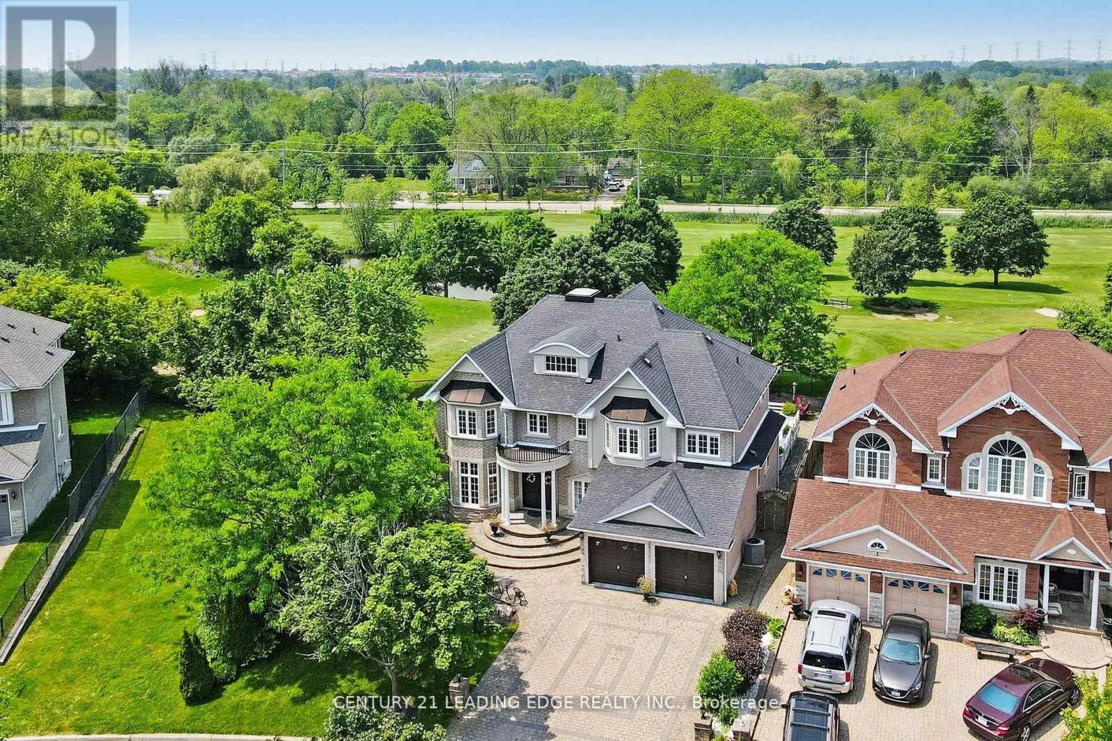 10 ROBERSON DRIVE