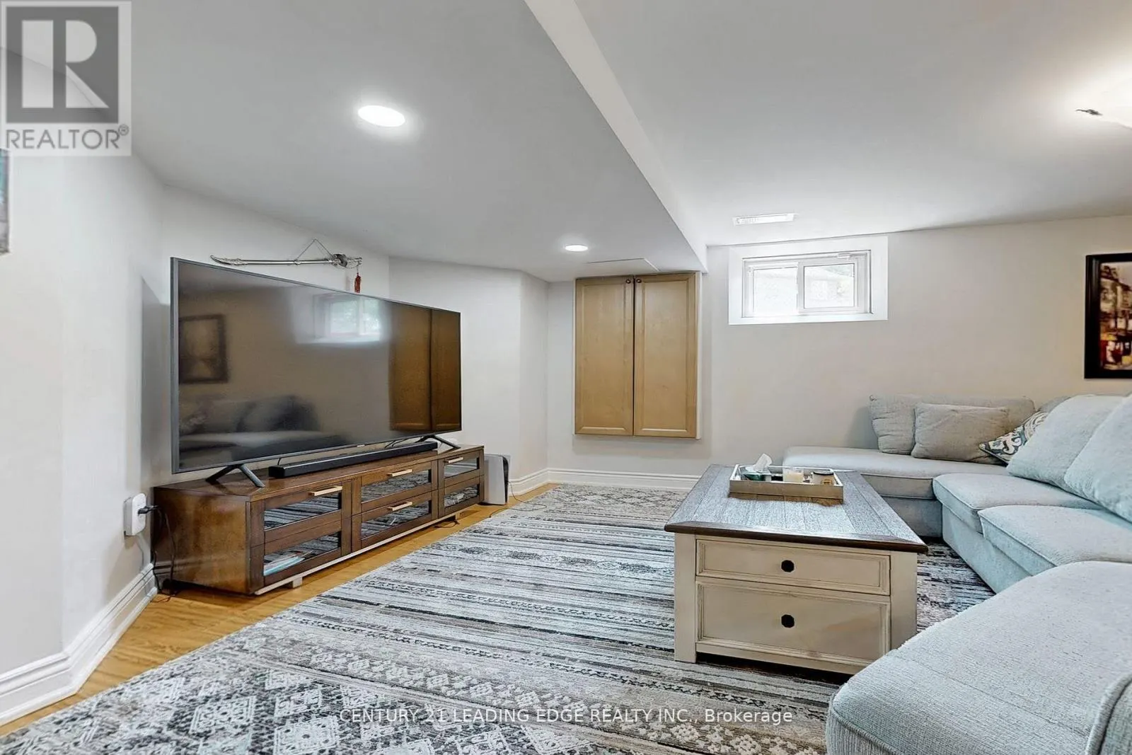10 ROBERSON DRIVE