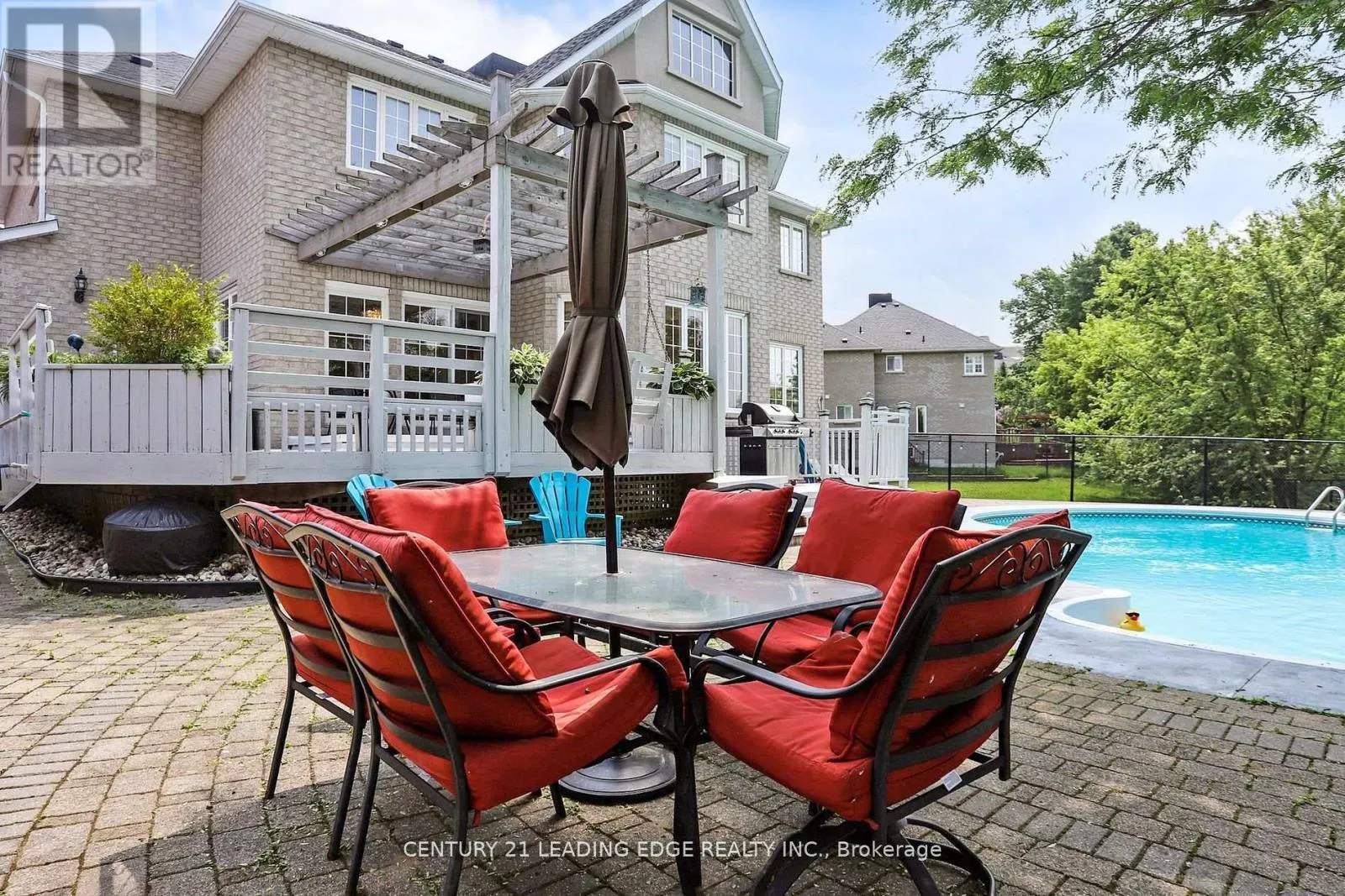 10 ROBERSON DRIVE