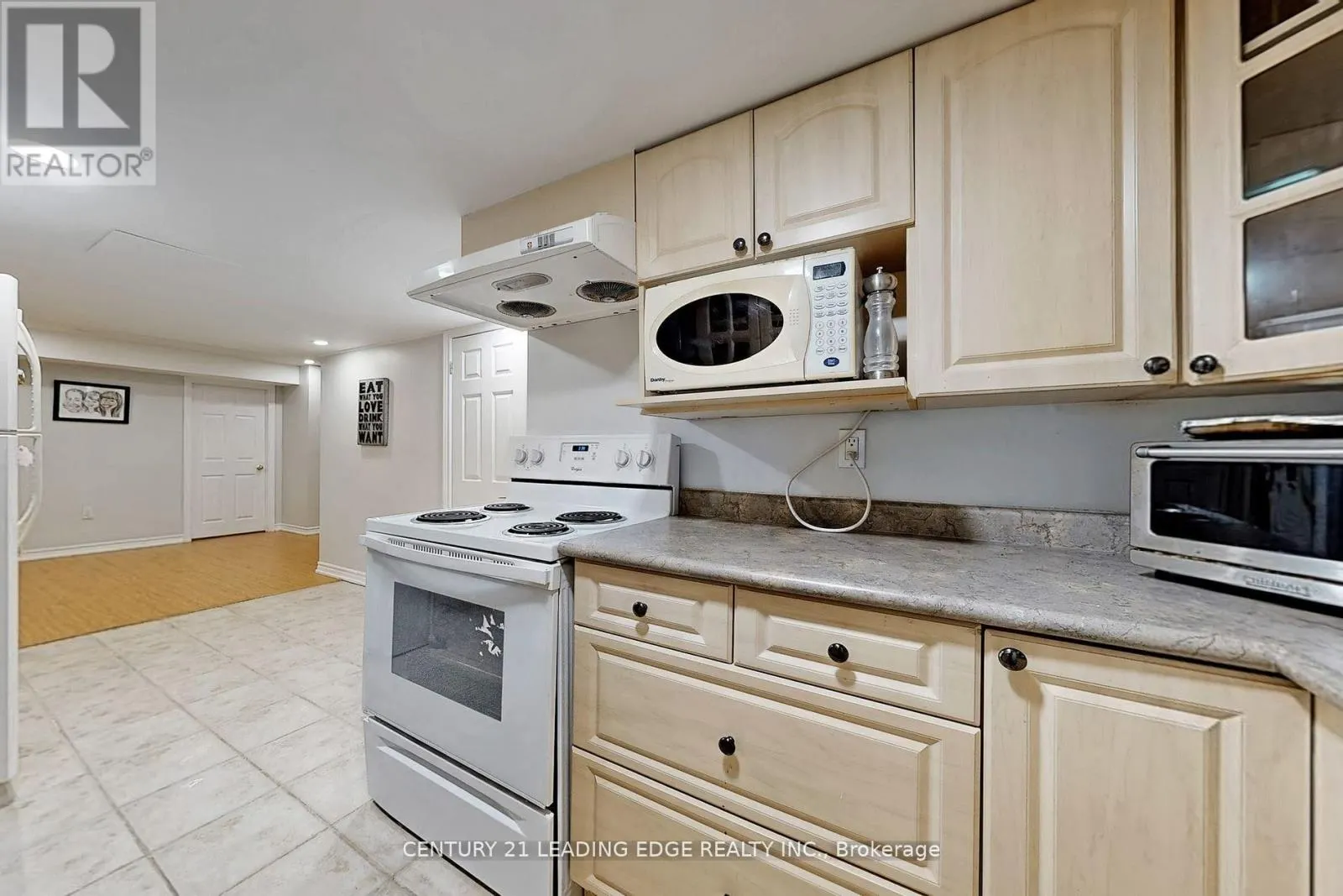 10 ROBERSON DRIVE