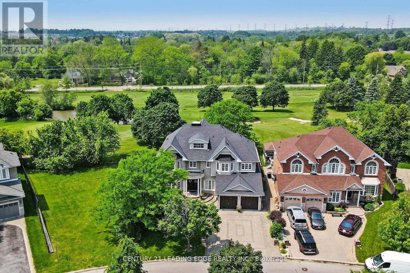 10 ROBERSON DRIVE