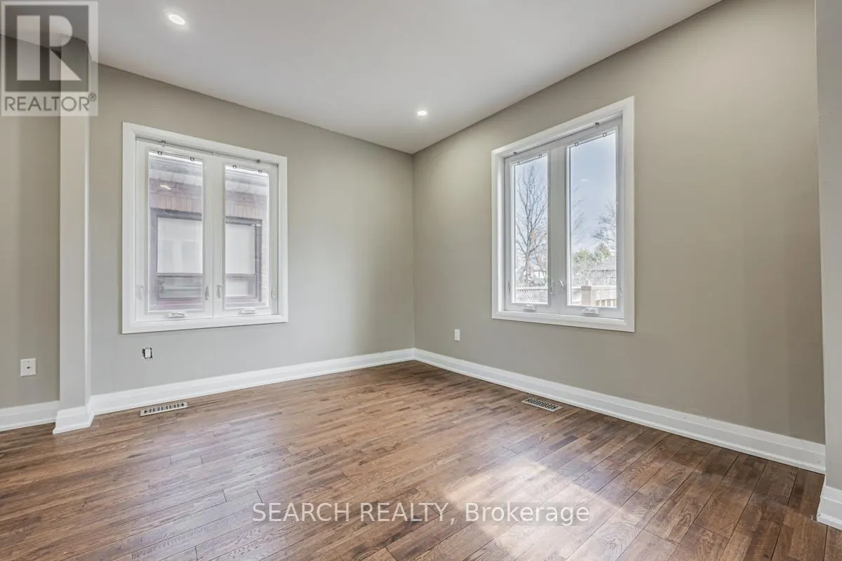201 RITSON ROAD S