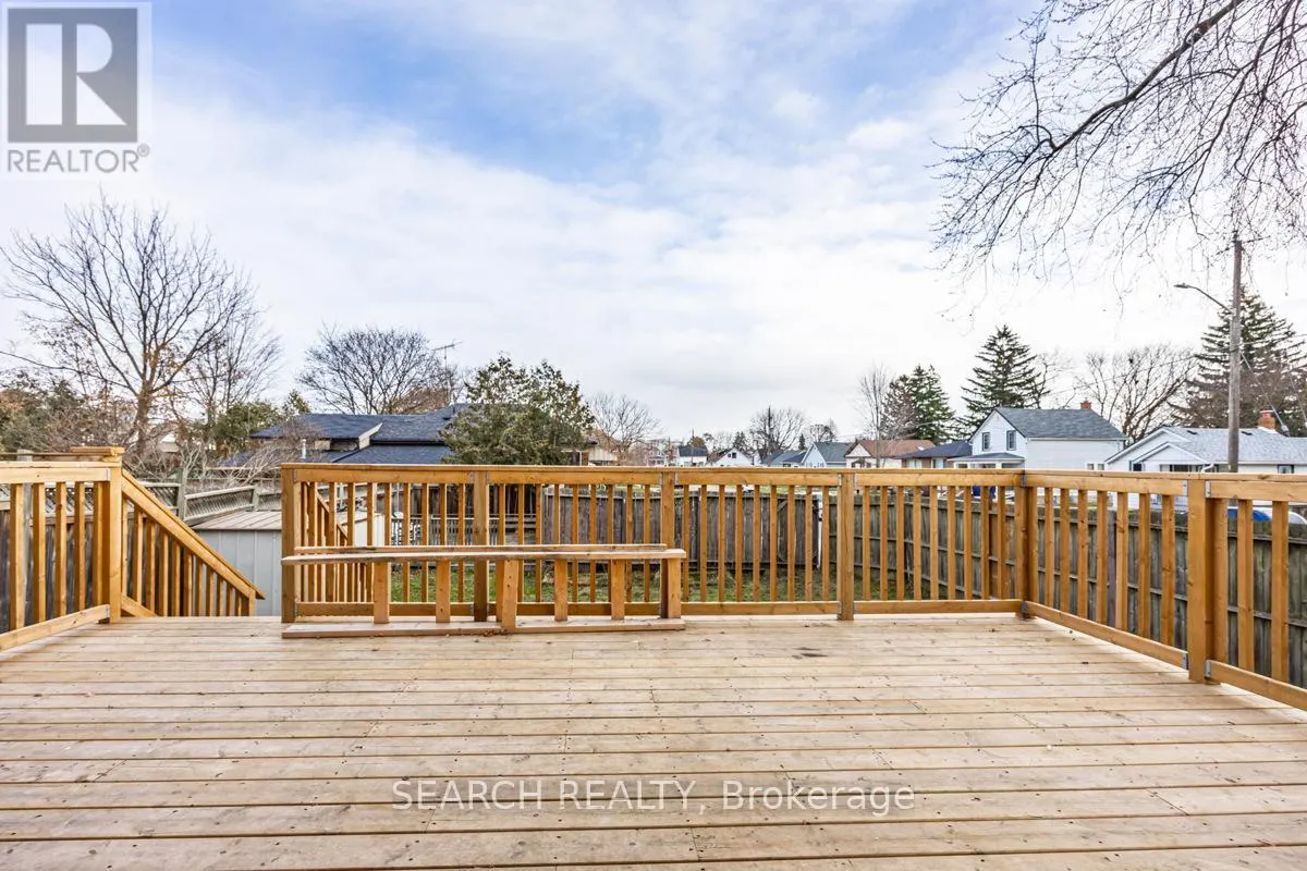 201 RITSON ROAD S