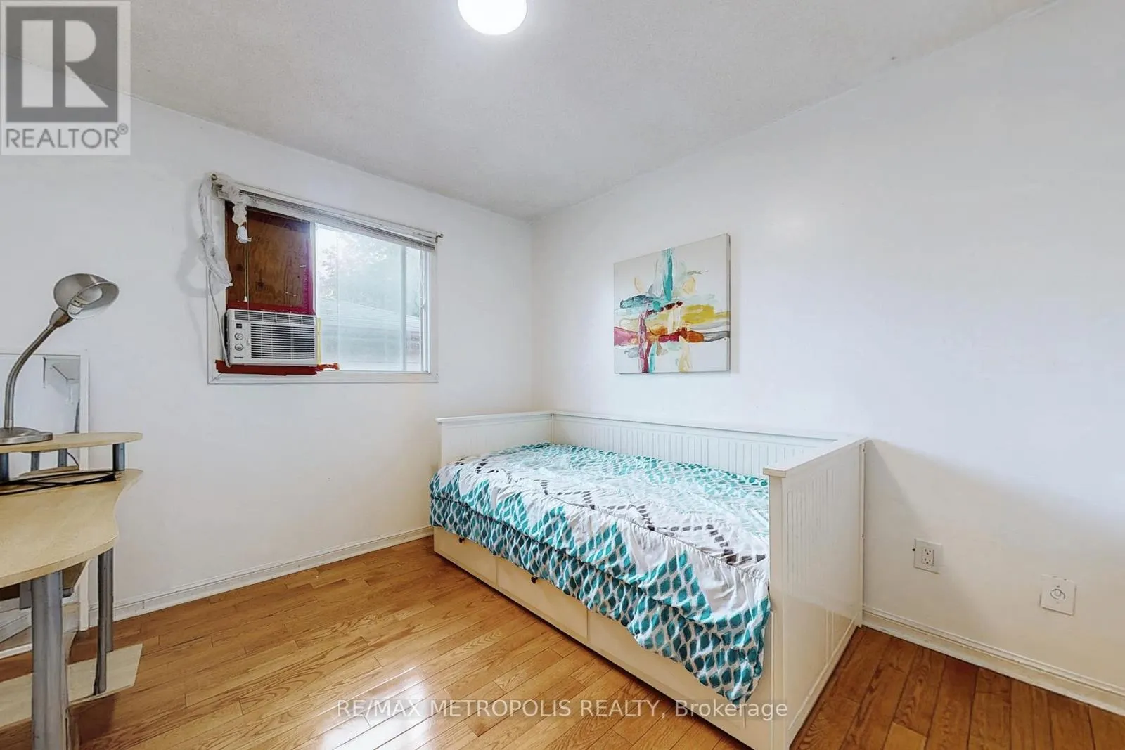 6 ROCKWOOD DRIVE