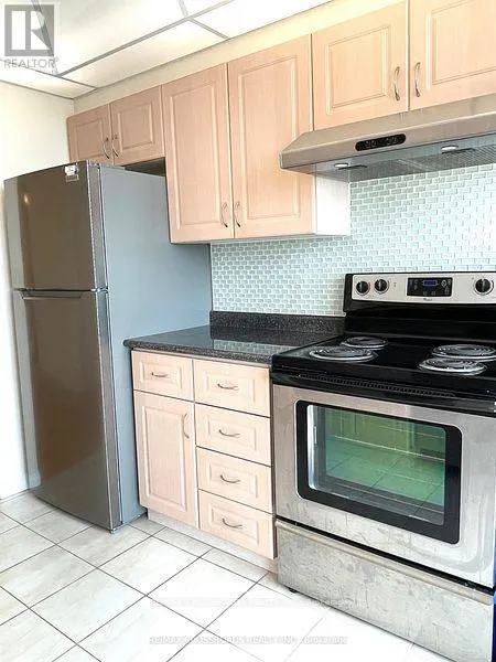 1425 - 75 BAMBURGH CIRCLE