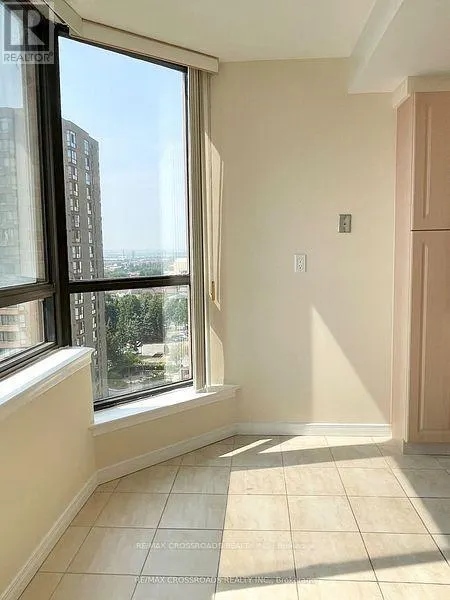 1425 - 75 BAMBURGH CIRCLE