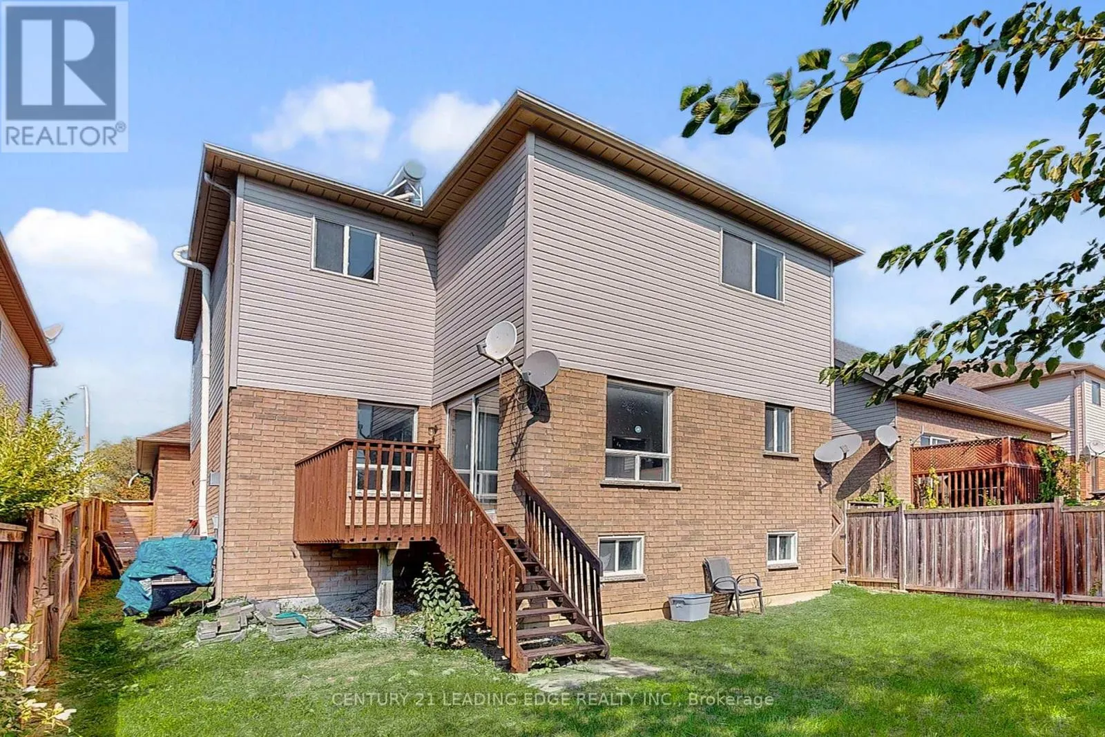 17 PITFIELD AVENUE