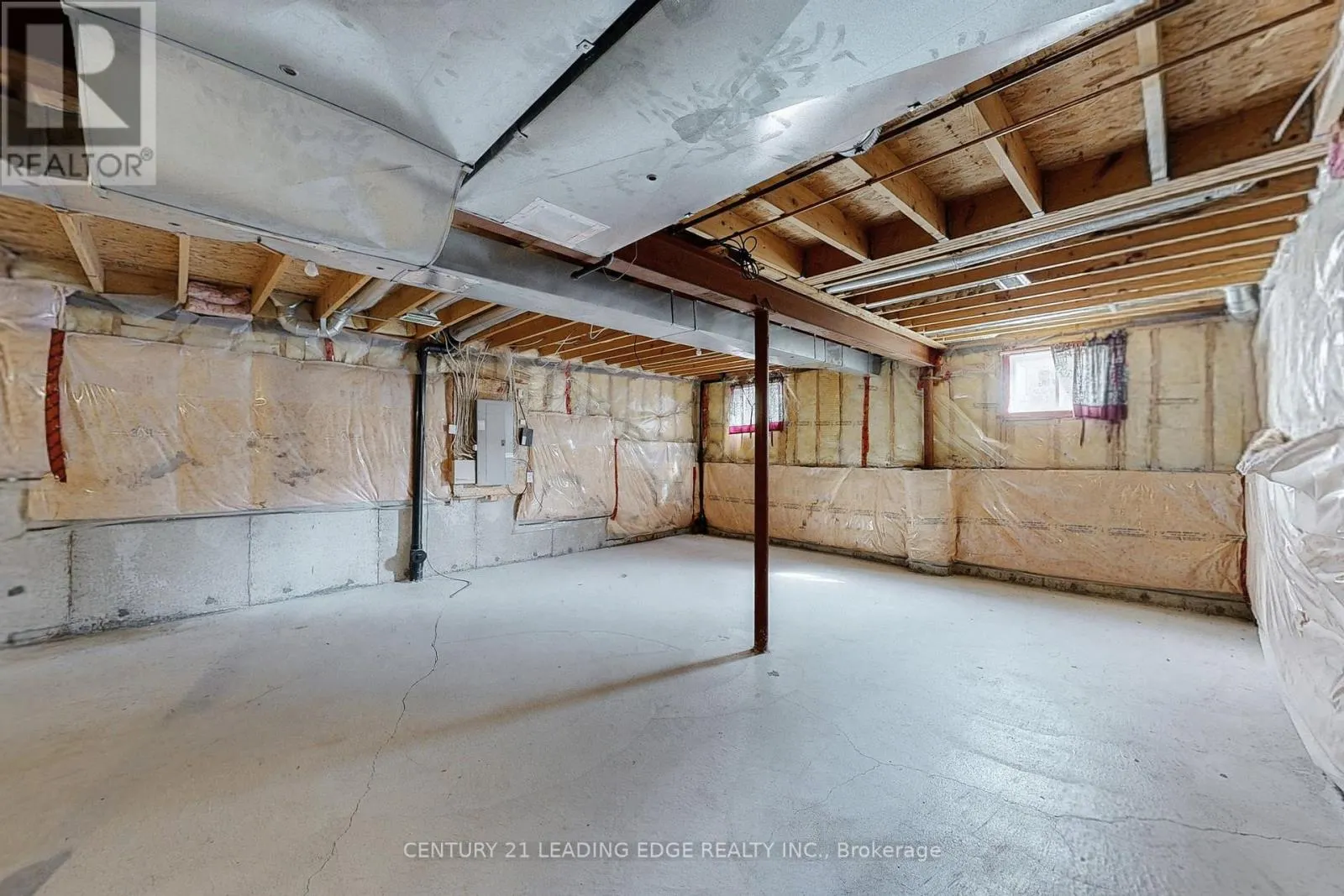 17 PITFIELD AVENUE