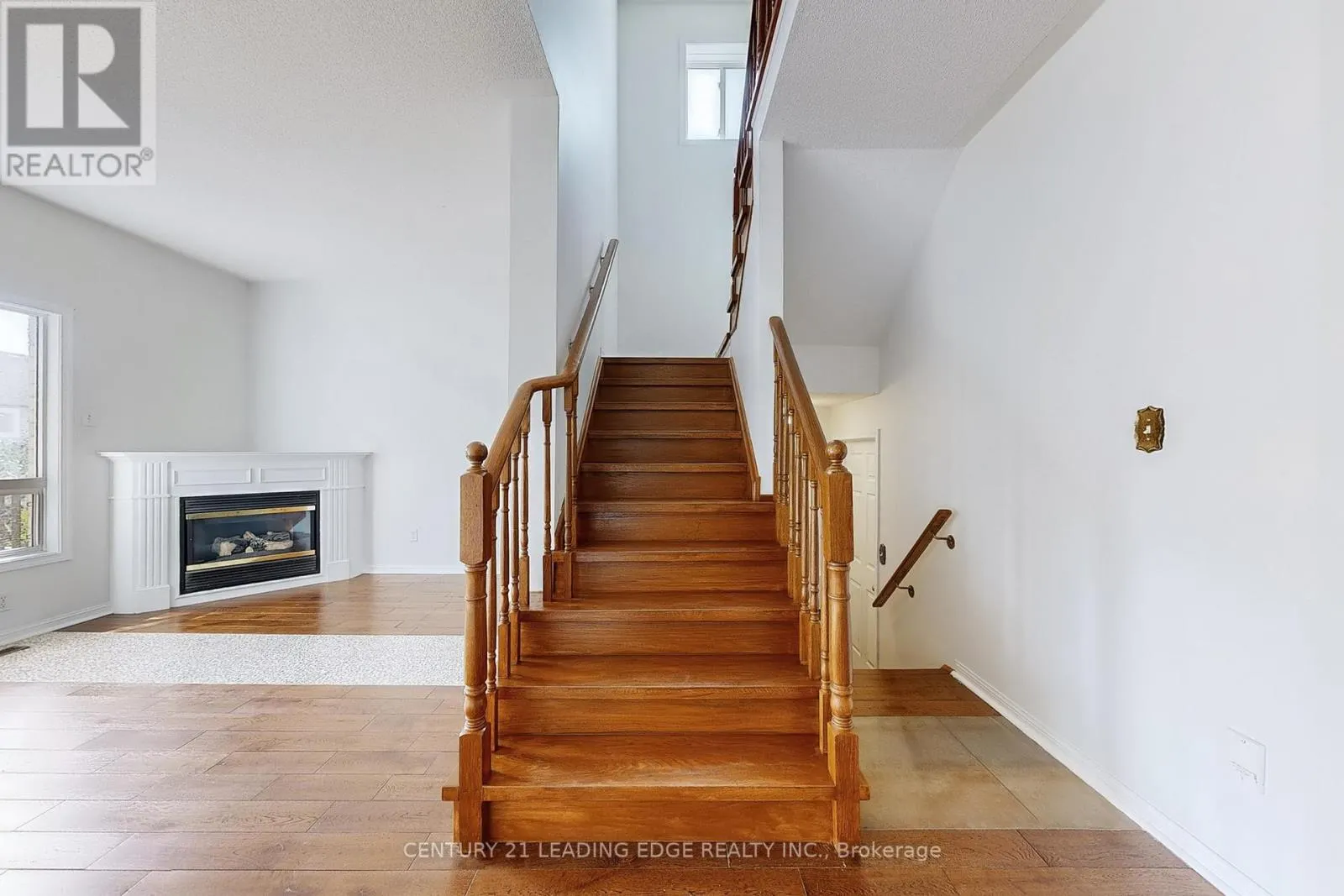 17 PITFIELD AVENUE