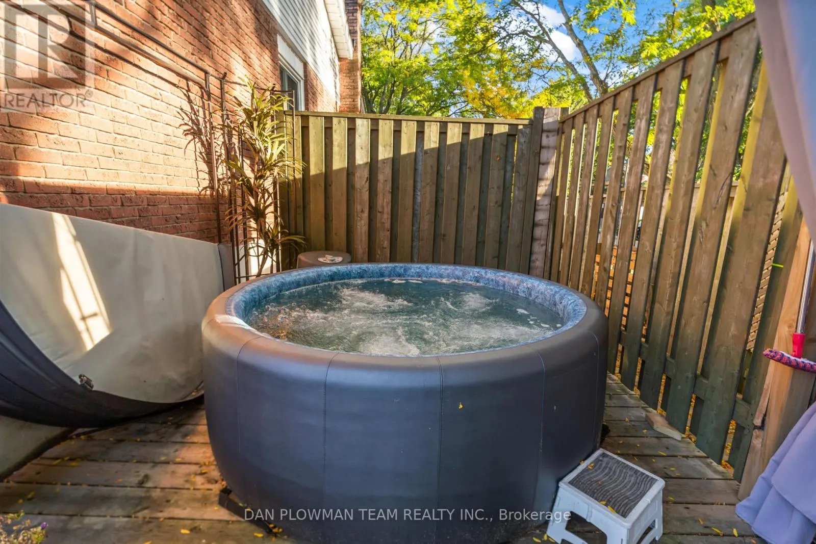 123 GUTHRIE CRESCENT
