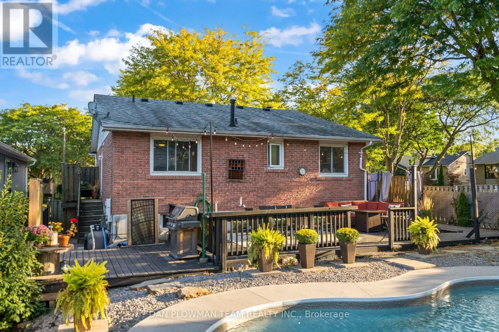 123 GUTHRIE CRESCENT